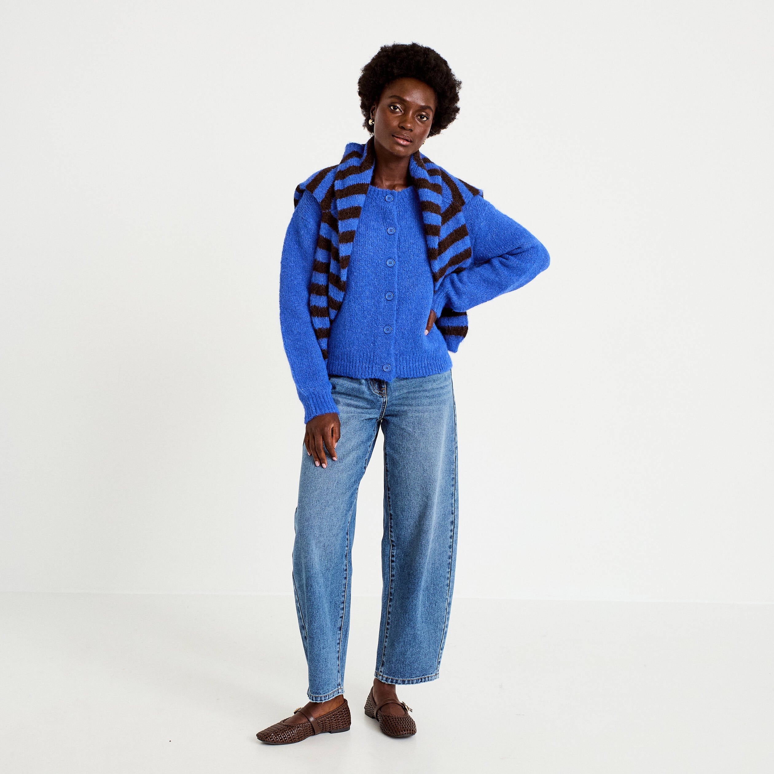 Gilet ample col rond manches longues bleu electrique femme