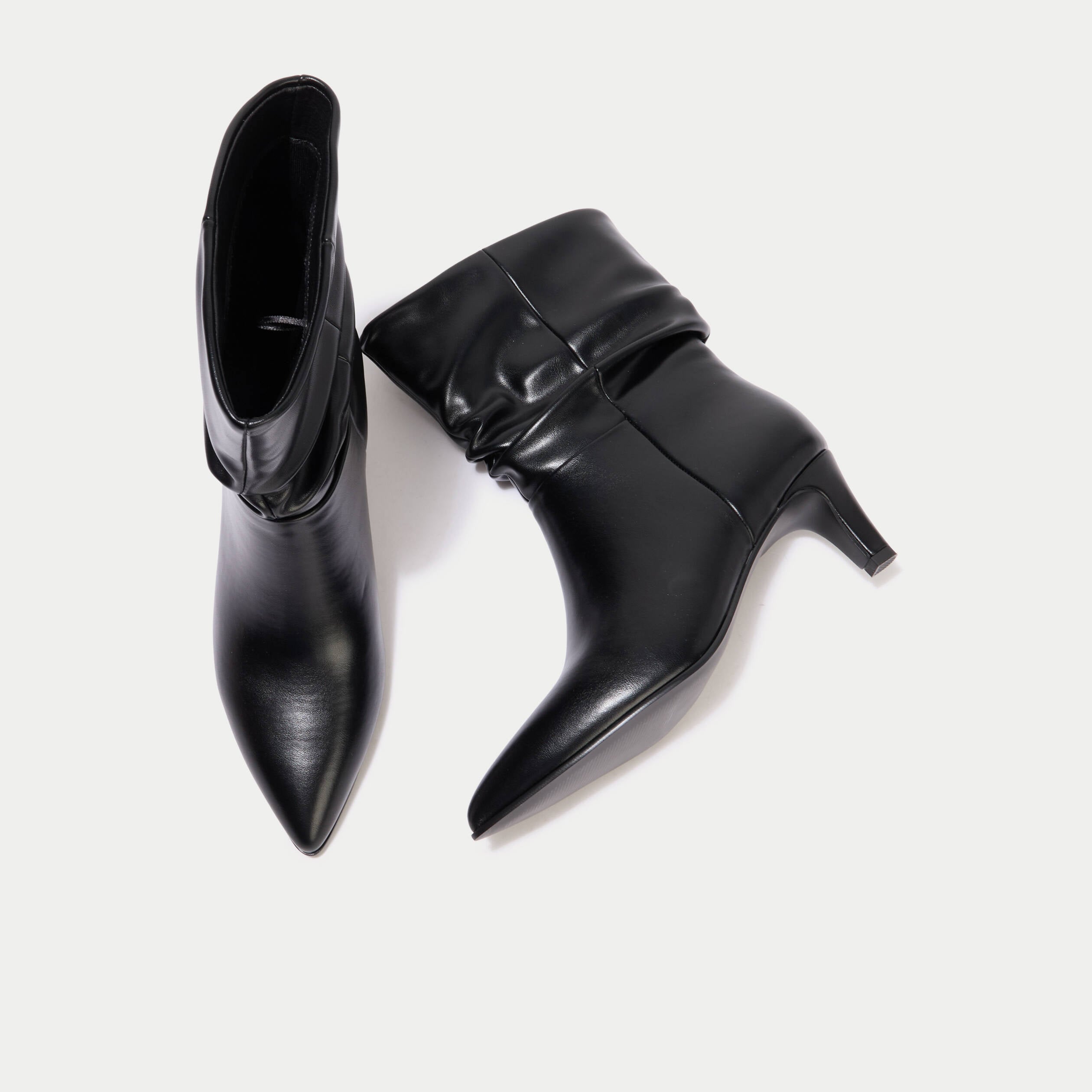 Bottines aspect daim noir femme