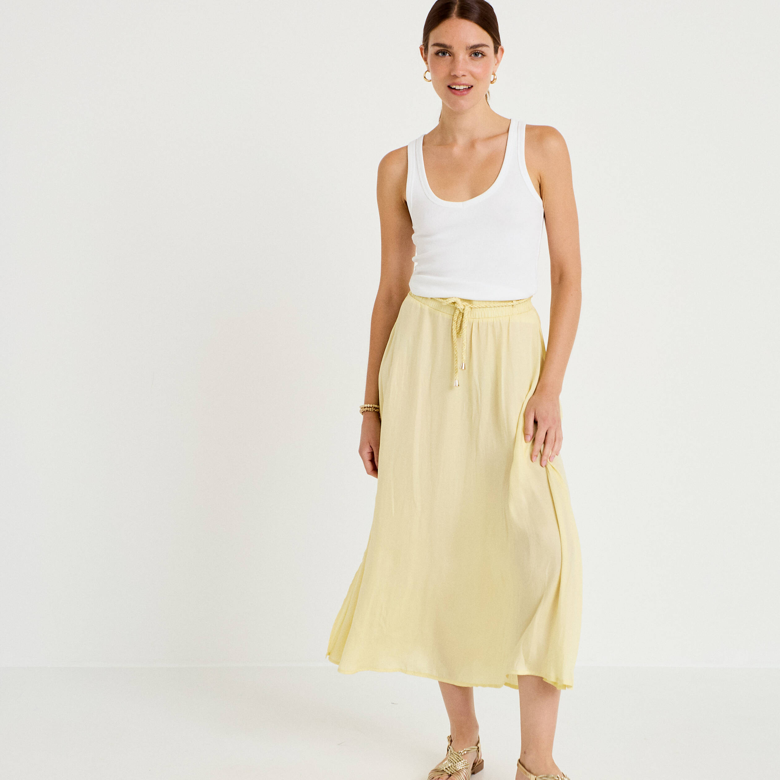 Jupe longue &eacute;vas&eacute;e satin jaune clair femme