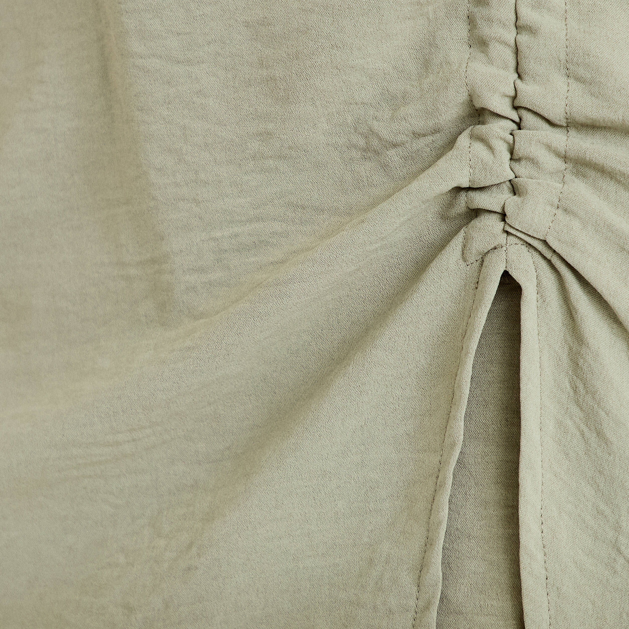Jupe-short pliss&eacute;e &eacute;vas&eacute;e courte vert kaki femme
