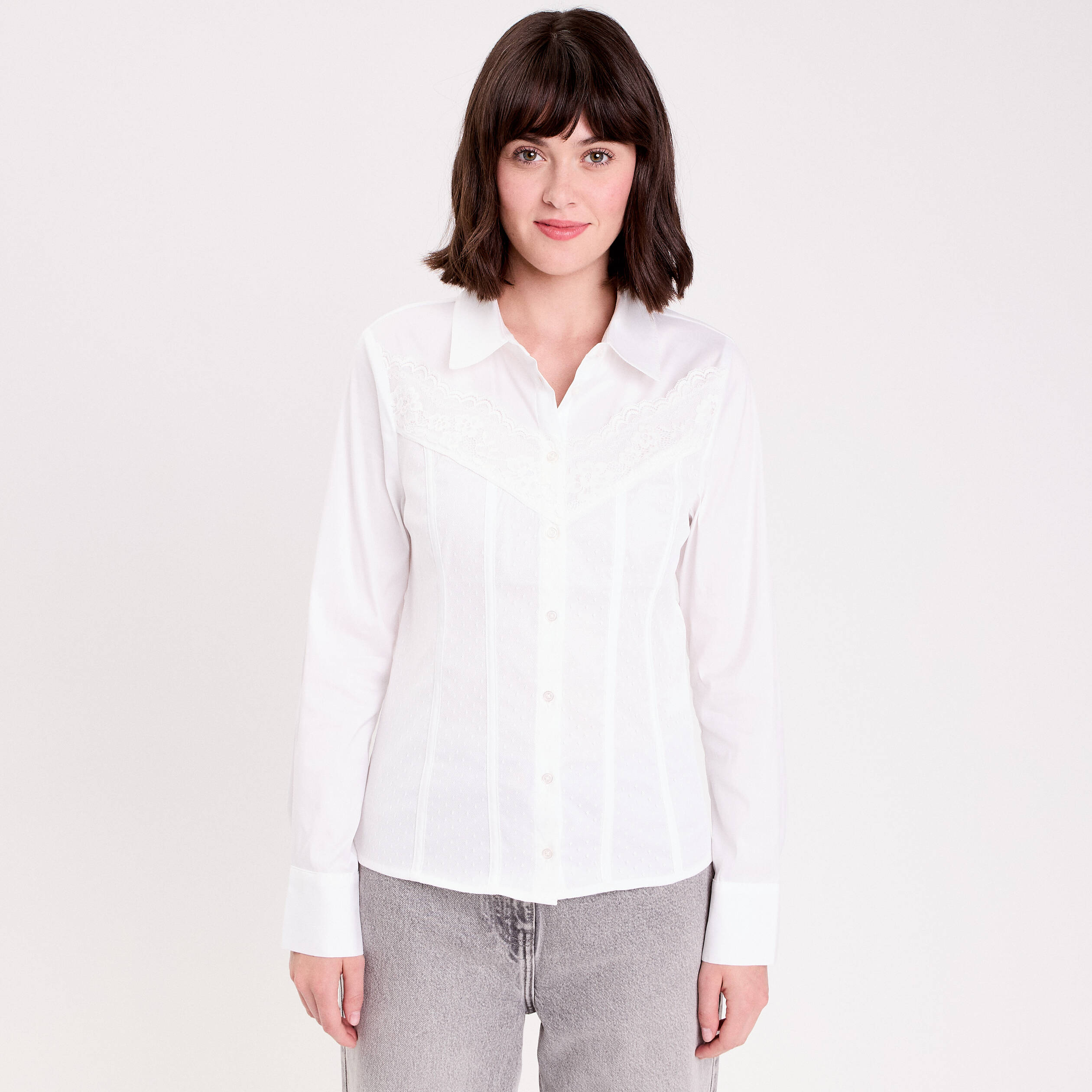 Chemise cintr&eacute;e mi-longue blanc femme