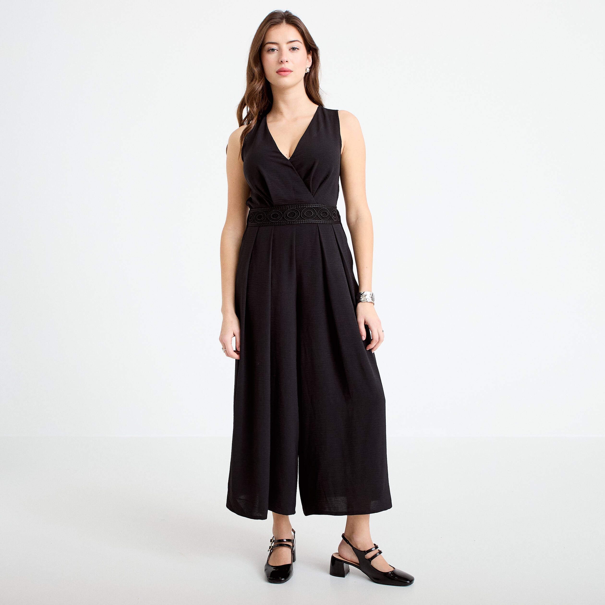 Combinaison large 3/4 sans manches col v noir femme