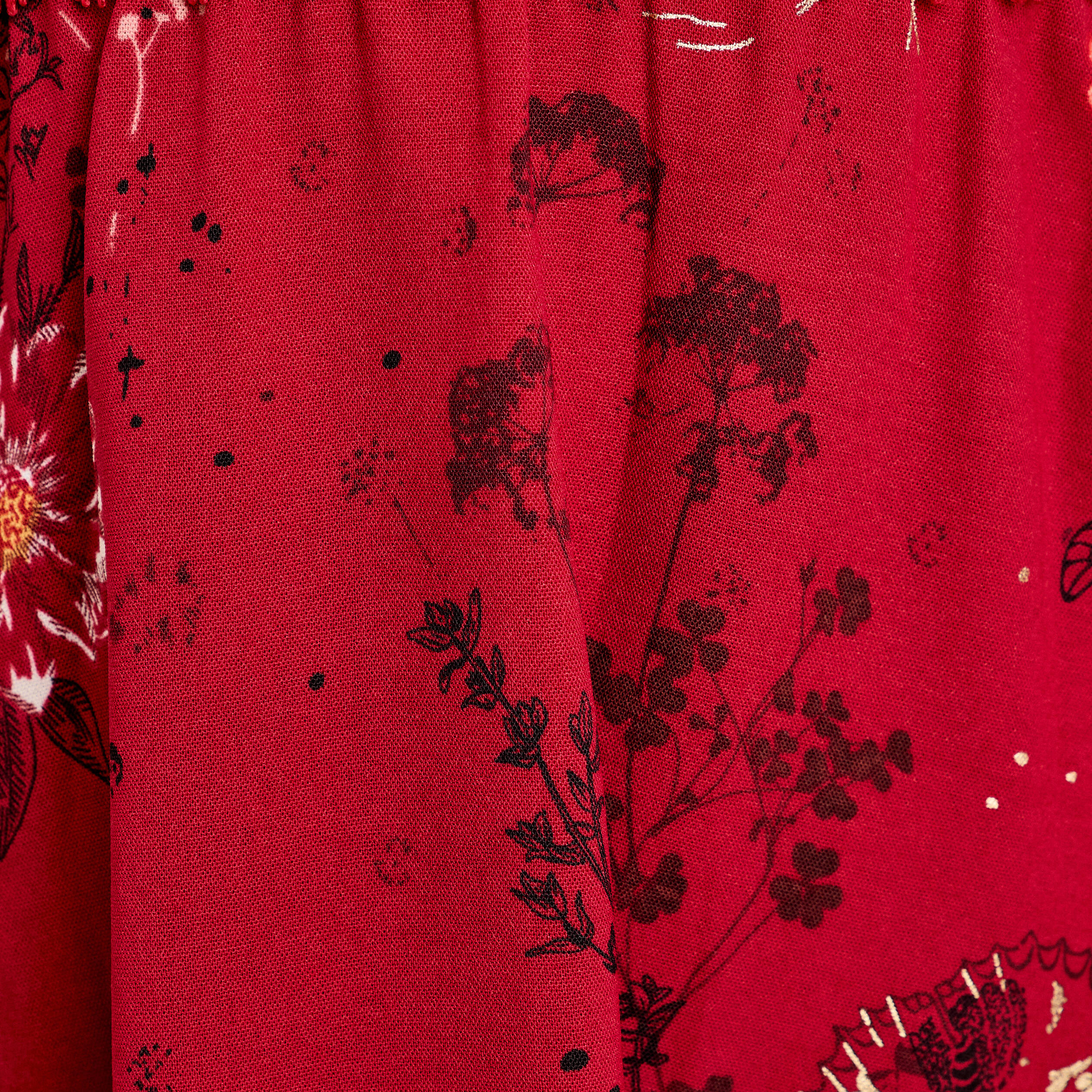 Robe &eacute;vas&eacute;e d&eacute;tails clout&eacute;s rouge fonc&eacute; femme