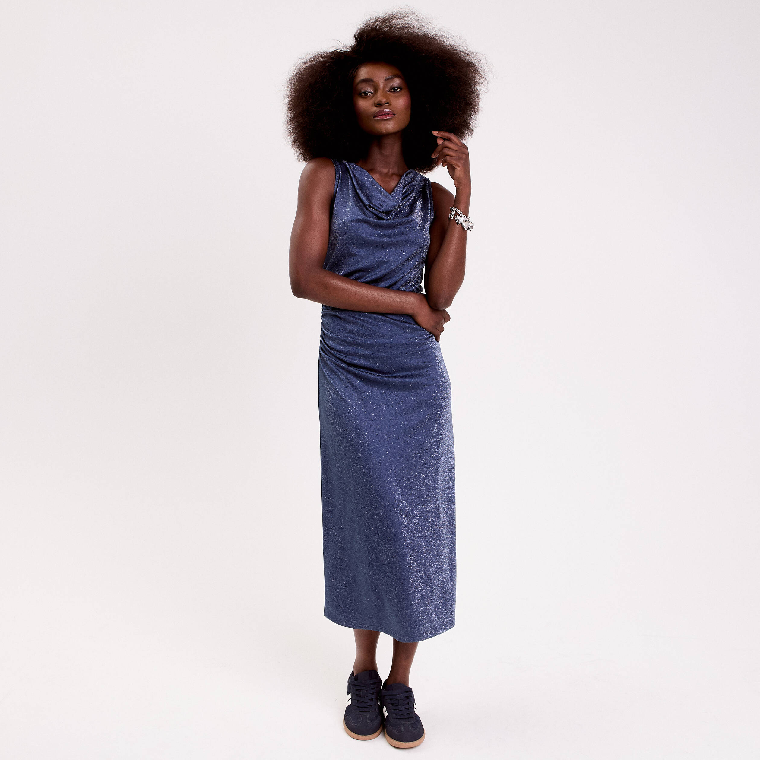 Robe longue fils m&eacute;tallis&eacute;s bleu fonc&eacute; femme