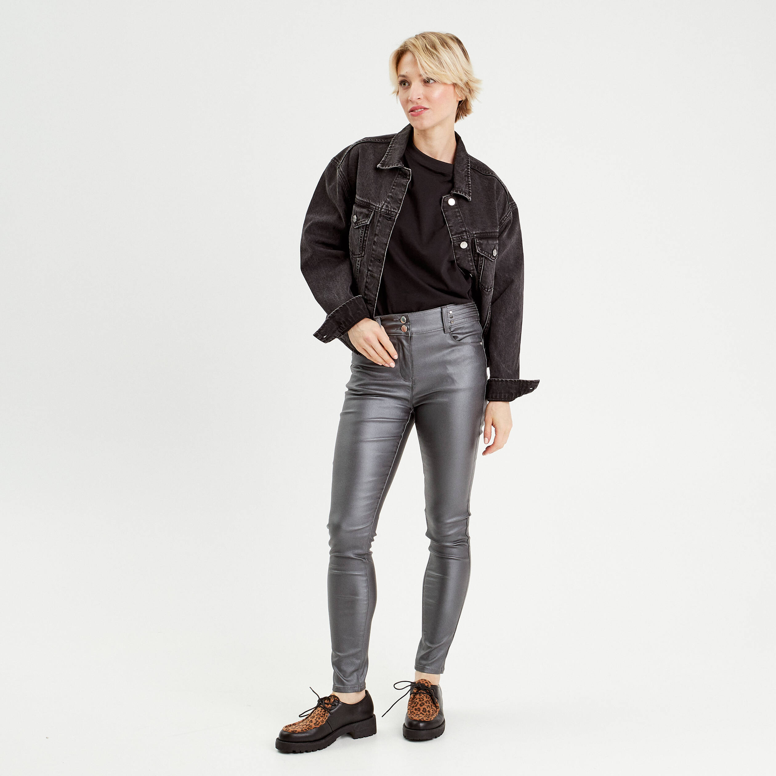 Pantalon skinny enduit gris fonc&eacute; femme
