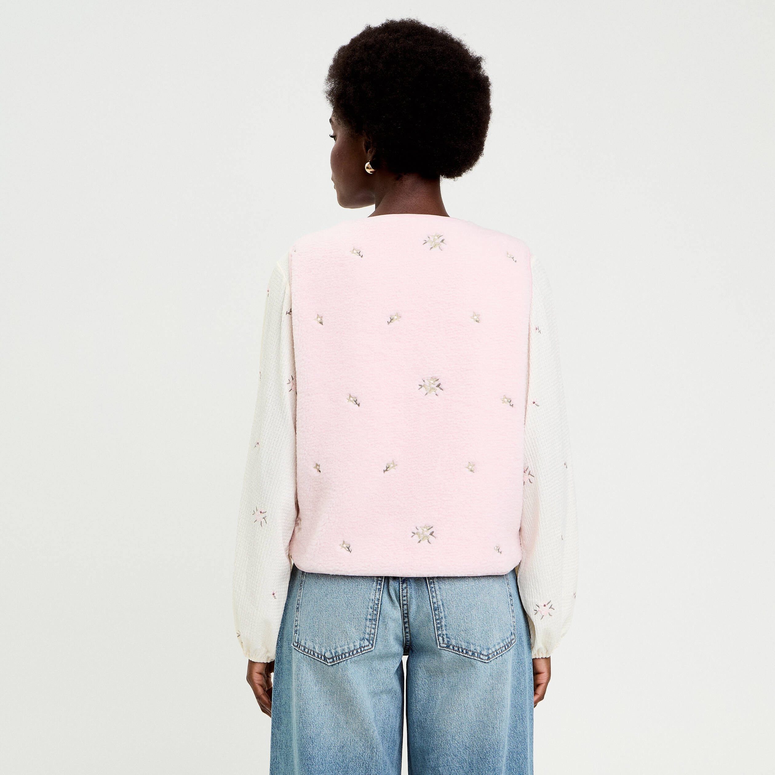 Gilet sans manches brod&eacute; effet polaire vieux rose femme