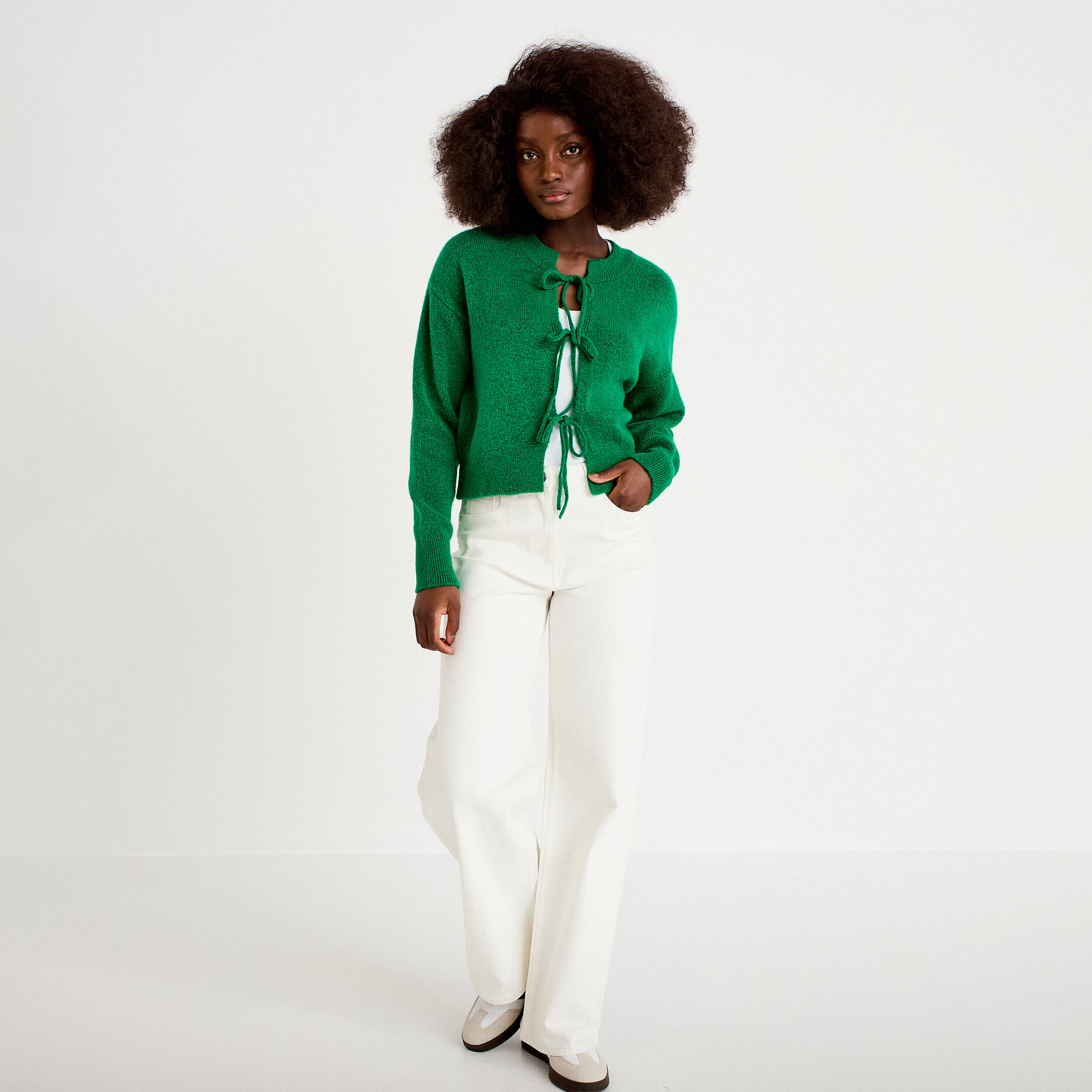 Gilet court nou&eacute; vert fonc&eacute; femme