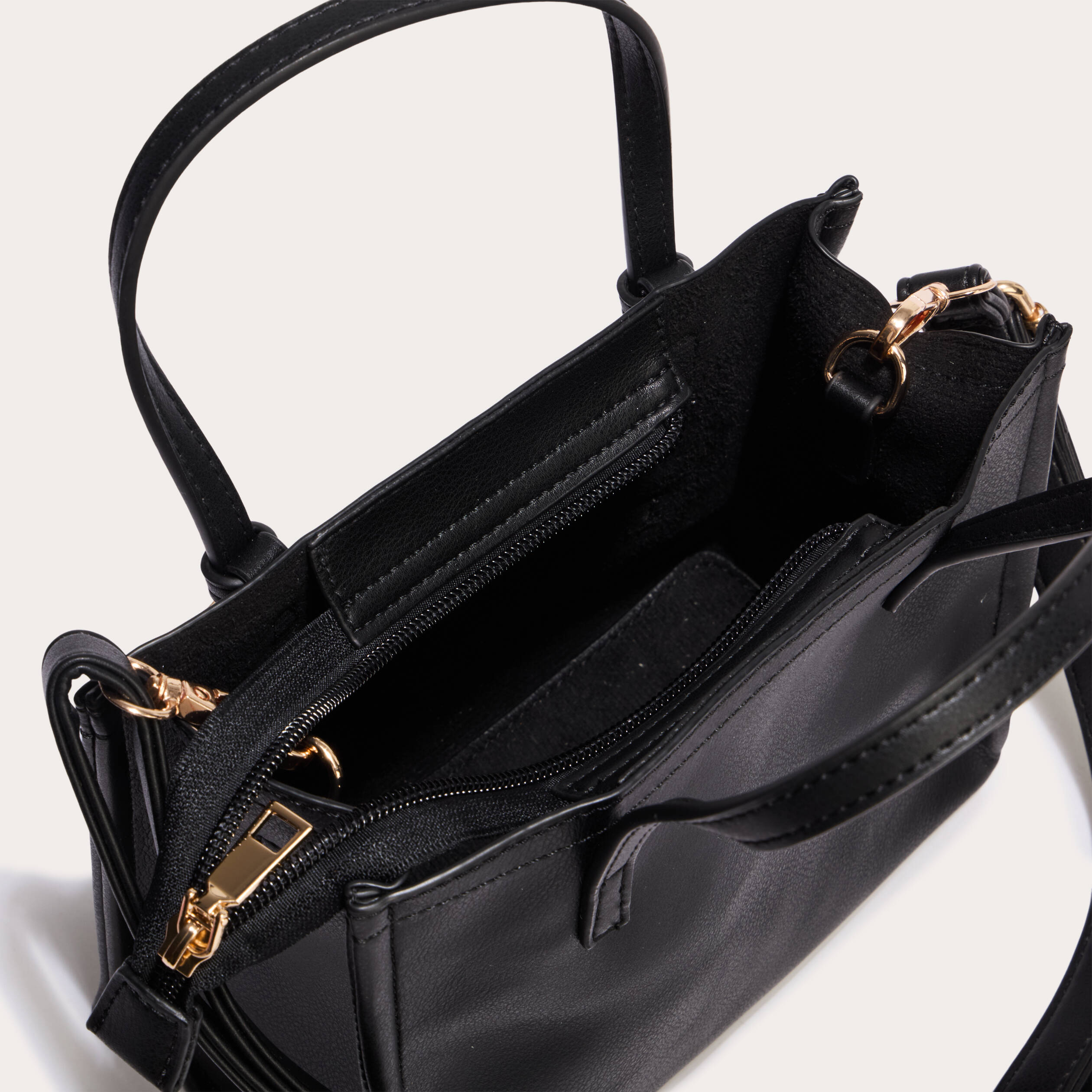 Sac &agrave; main avec bandouli&egrave;re noir femme