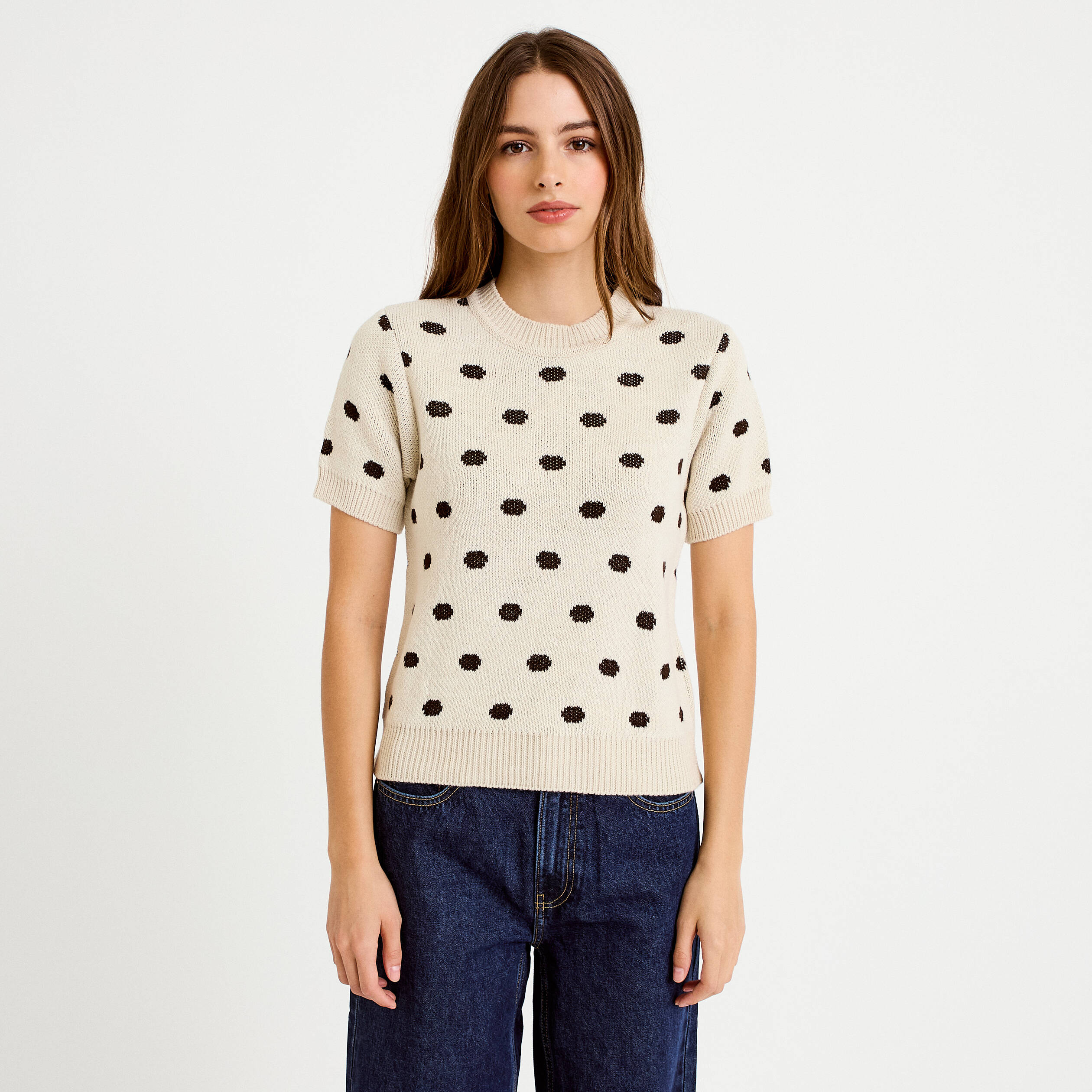 Pull cintr&eacute; col rond manches courtes ecru femme