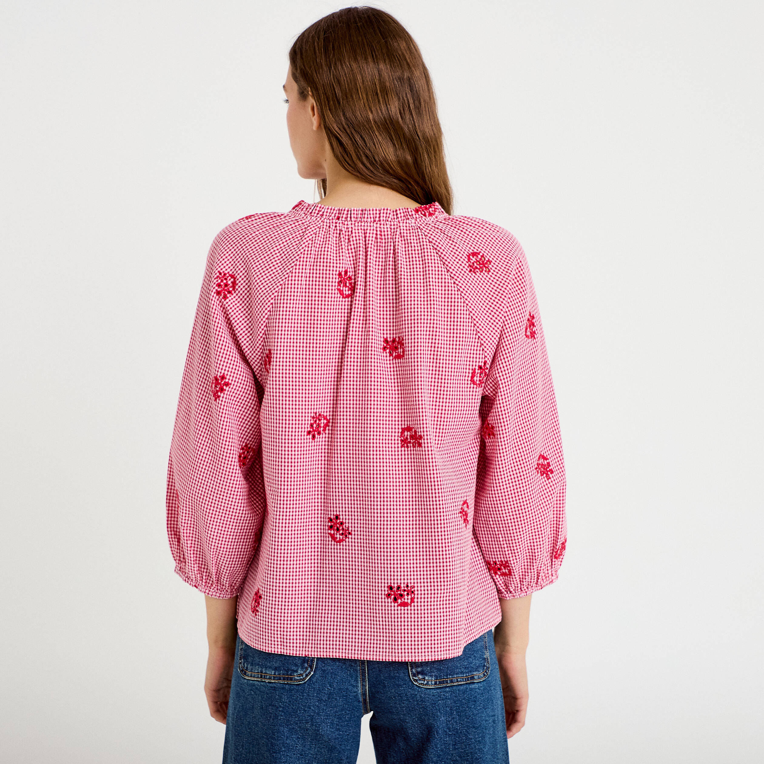 Blouse col v manches 3/4 broderie rouge femme