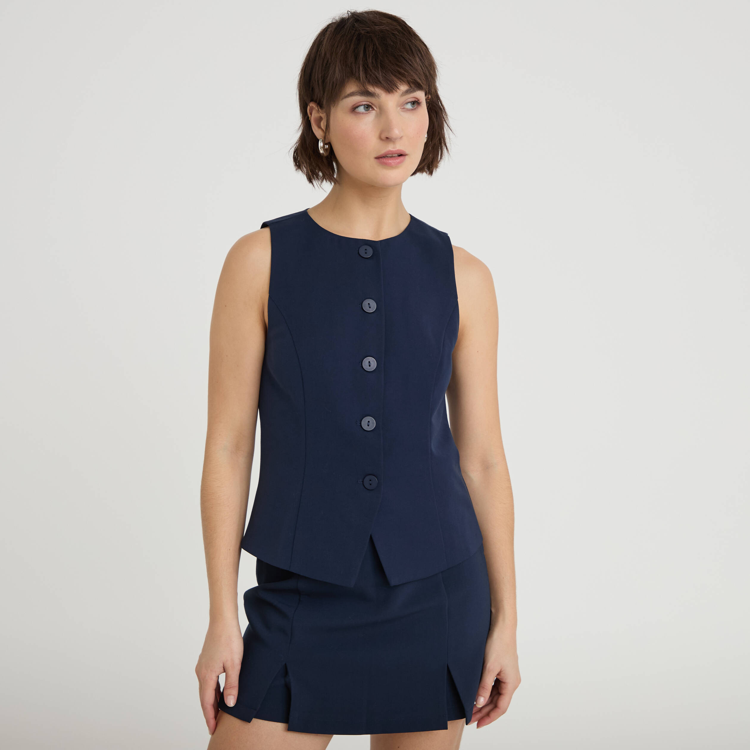 Gilet court cintr&eacute; sans manches bleu marine femme