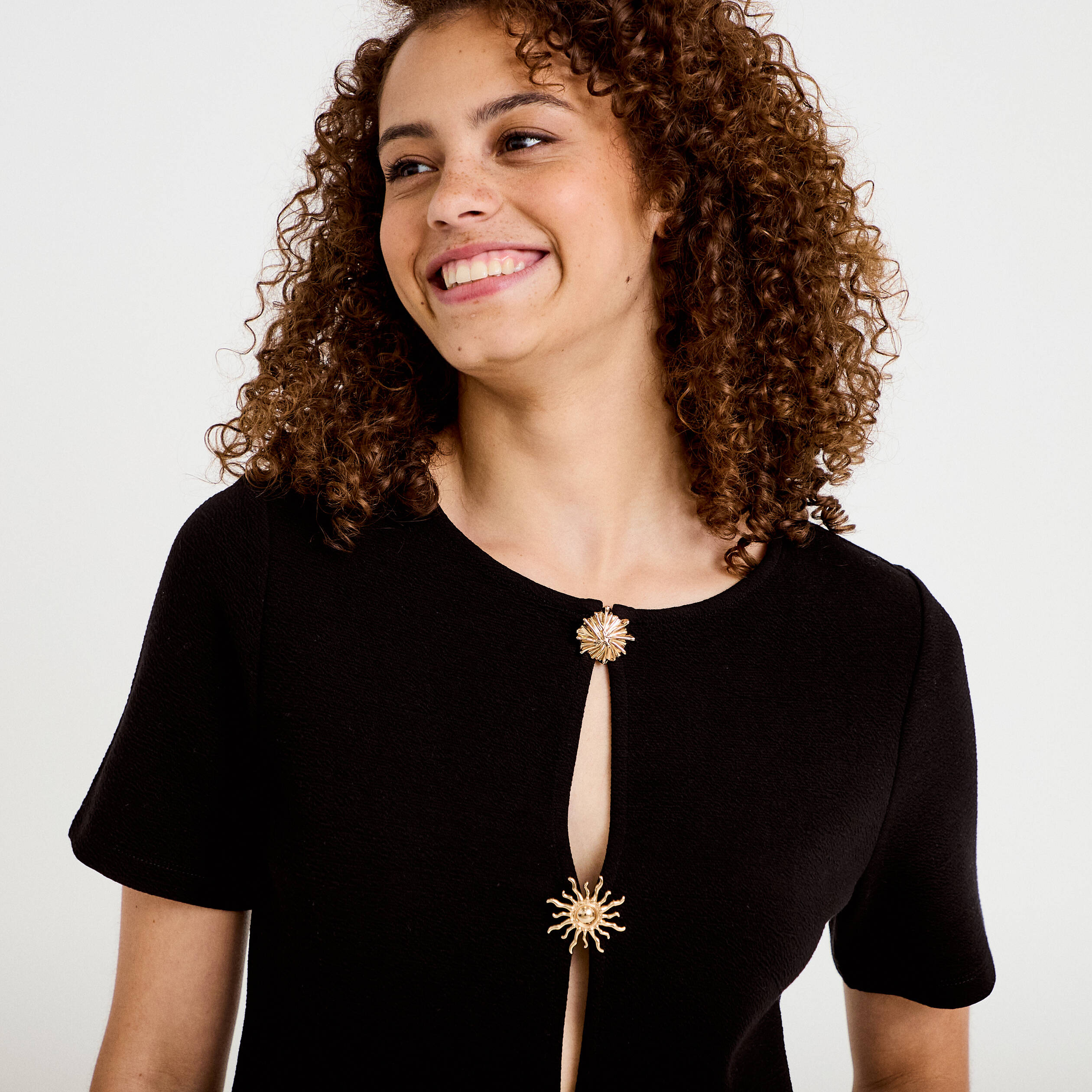 Gilet droit court manches courtes noir femme