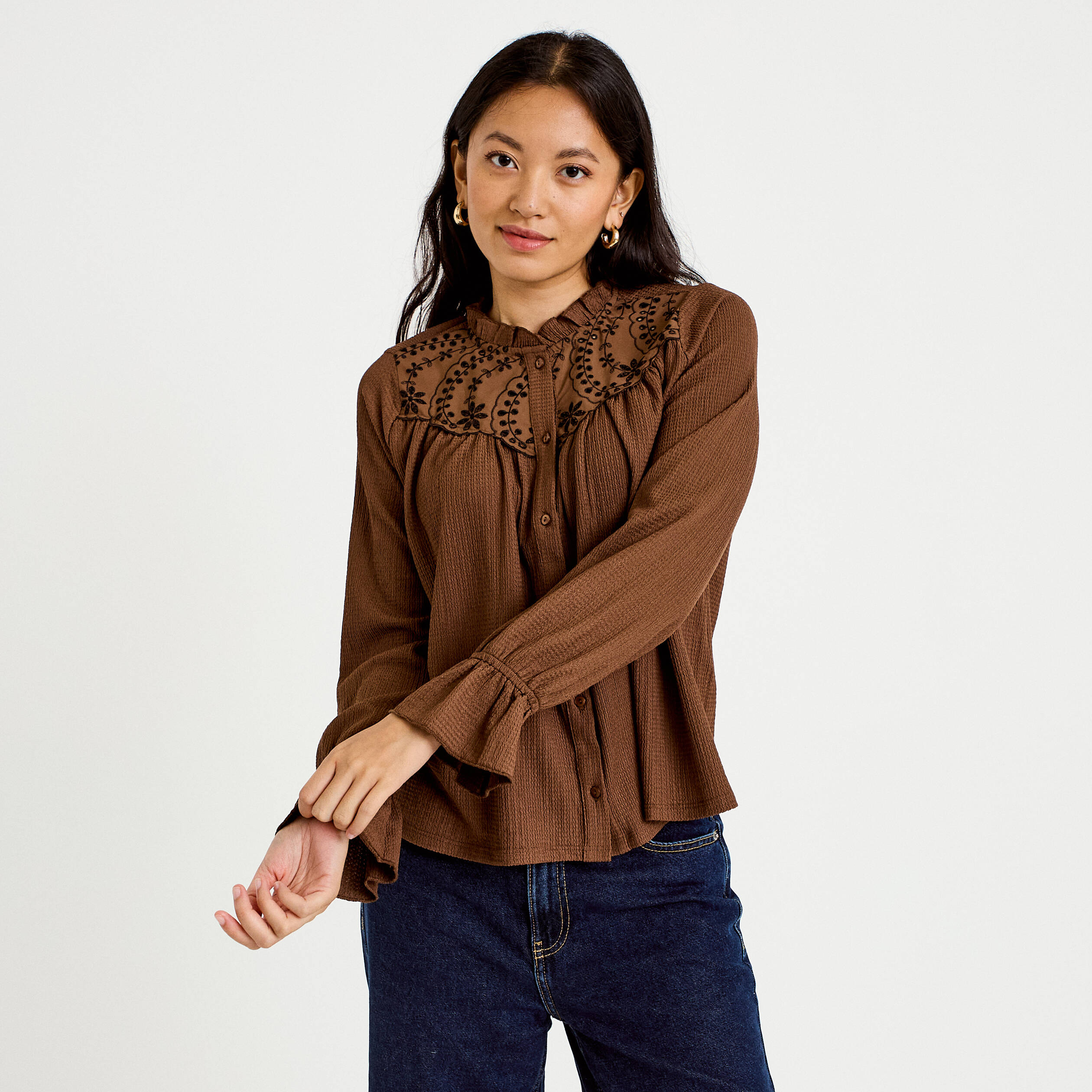 Blouse droite manches longues pliss&eacute;e marron femme