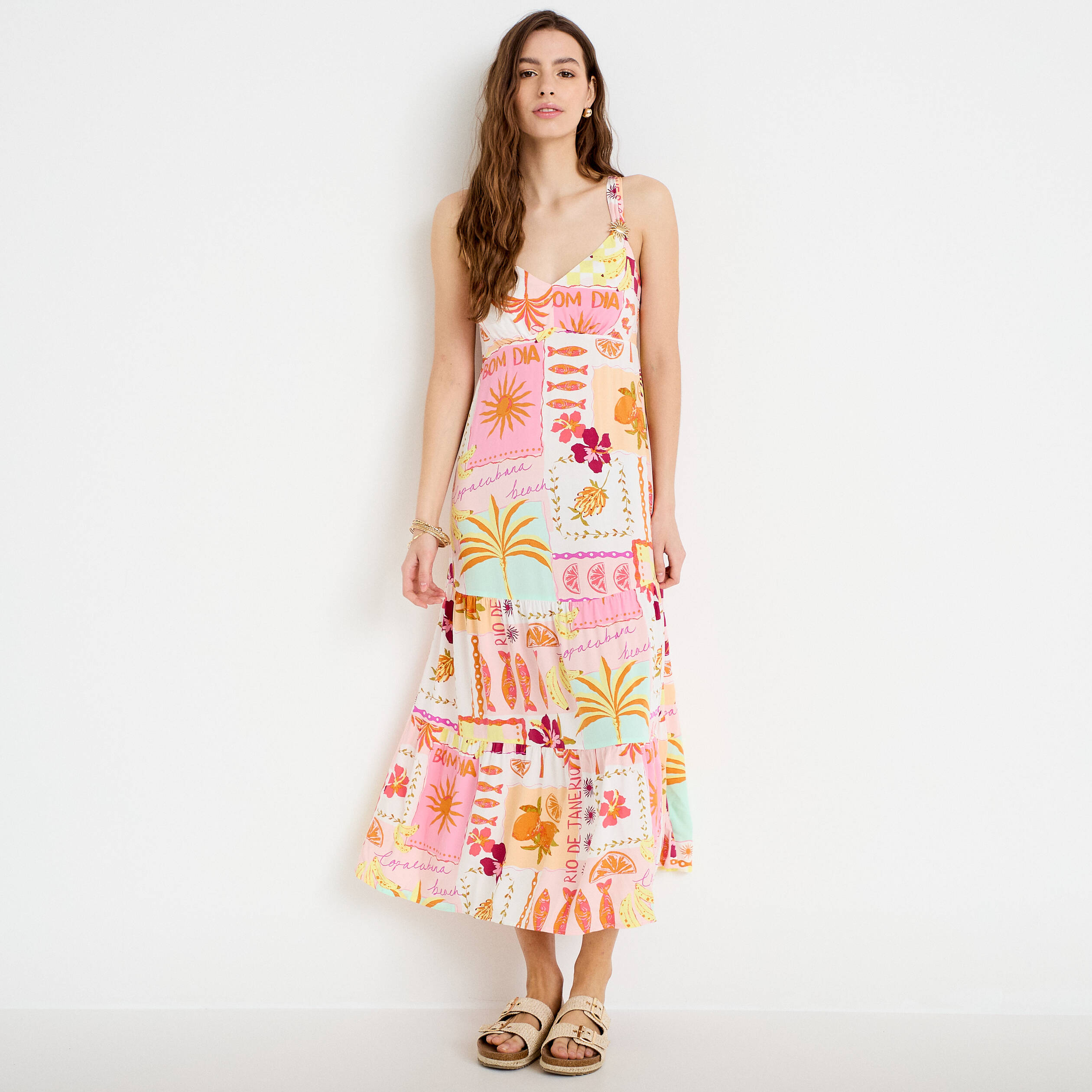 Robe longue &eacute;vas&eacute;e col coeur bretelles blanc femme