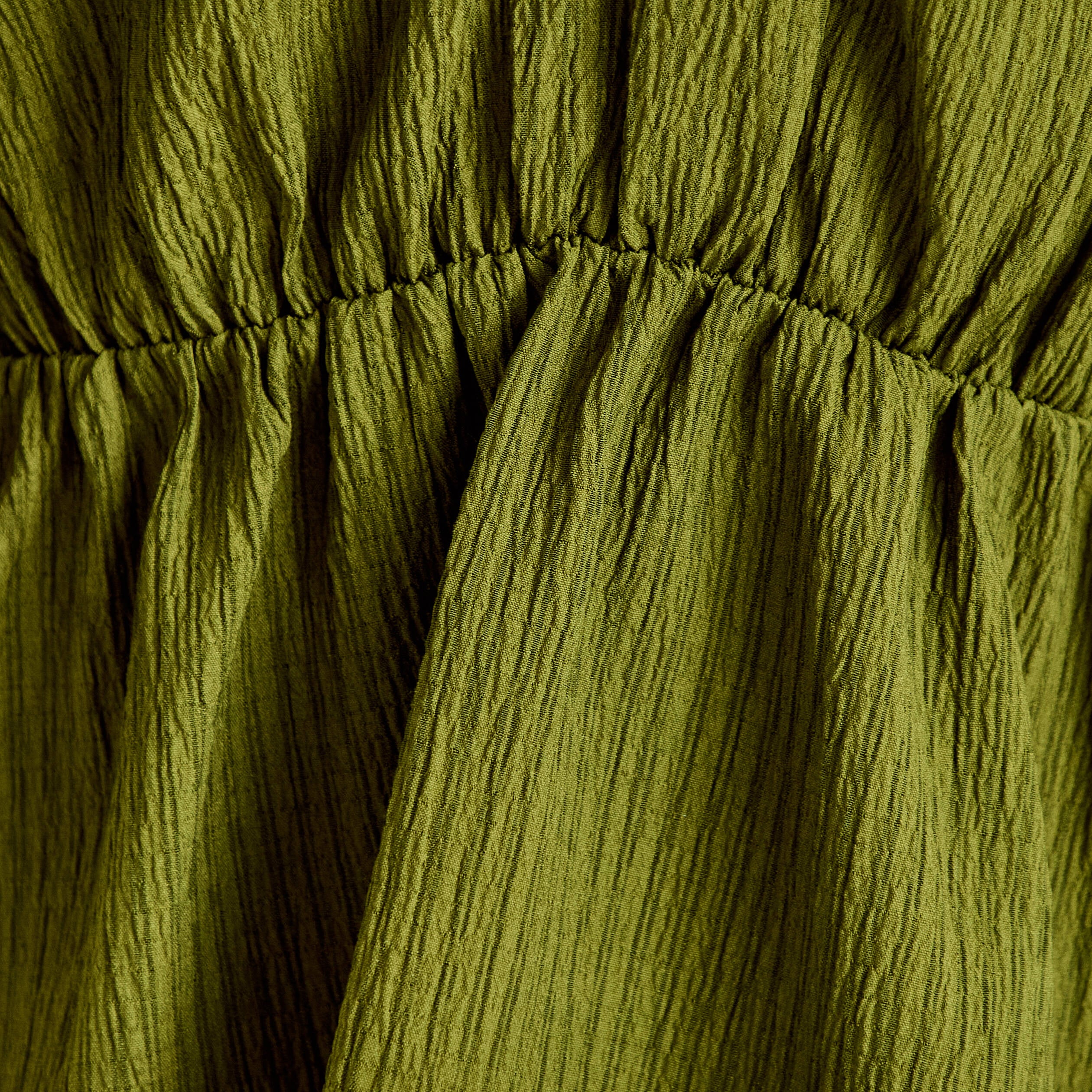 Blouse pliss&eacute;e col v manches courtes vert kaki femme