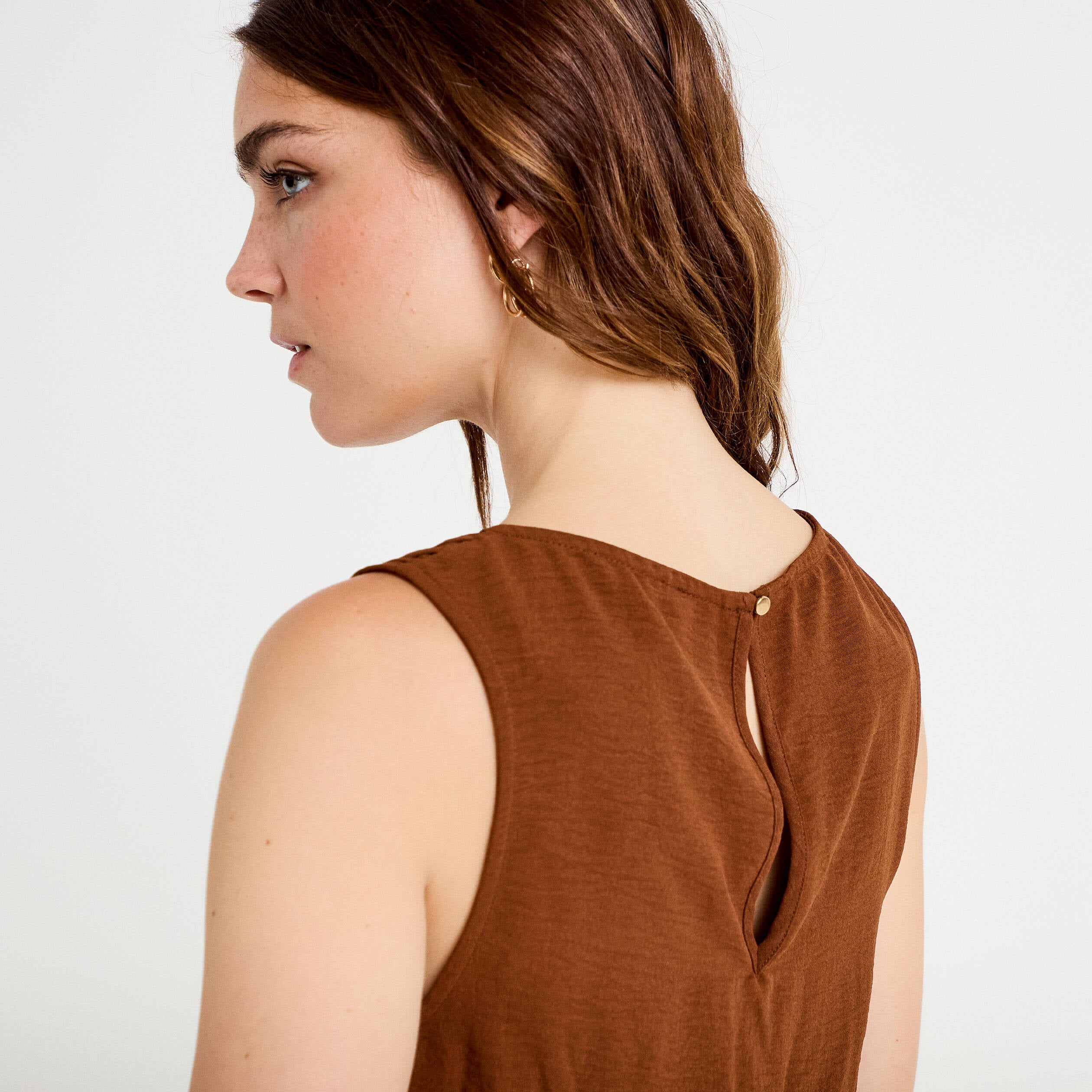 Combinaison large sans manches col rond marron femme