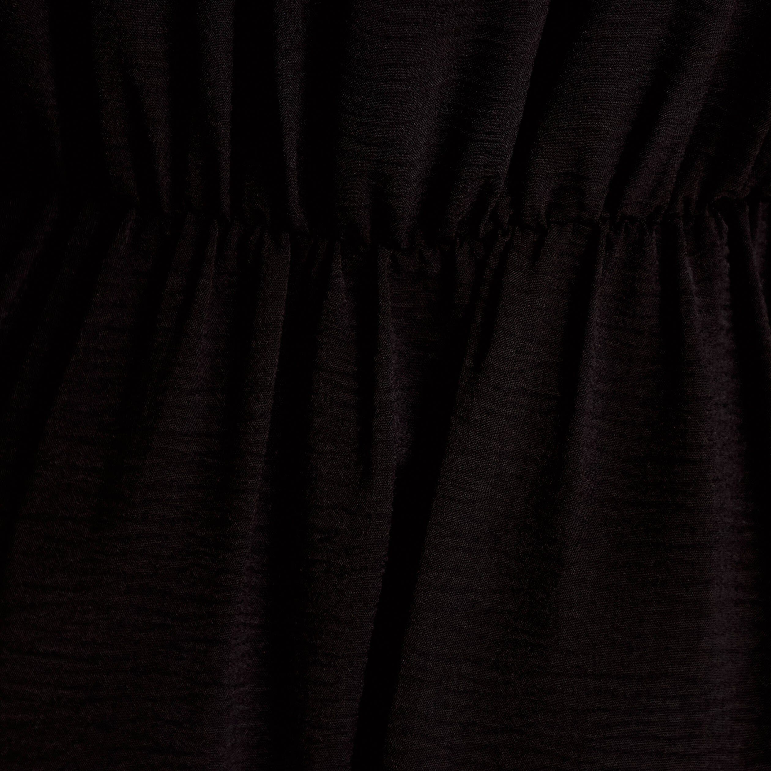 Robe courte &eacute;vas&eacute;e col v manches longues noir femme