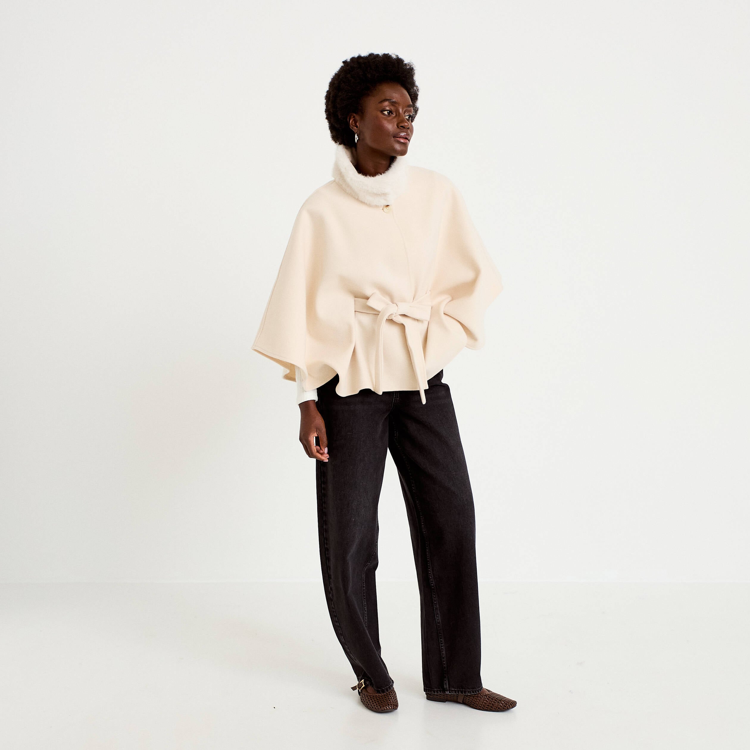 Poncho en fausse fourrure ivoire femme