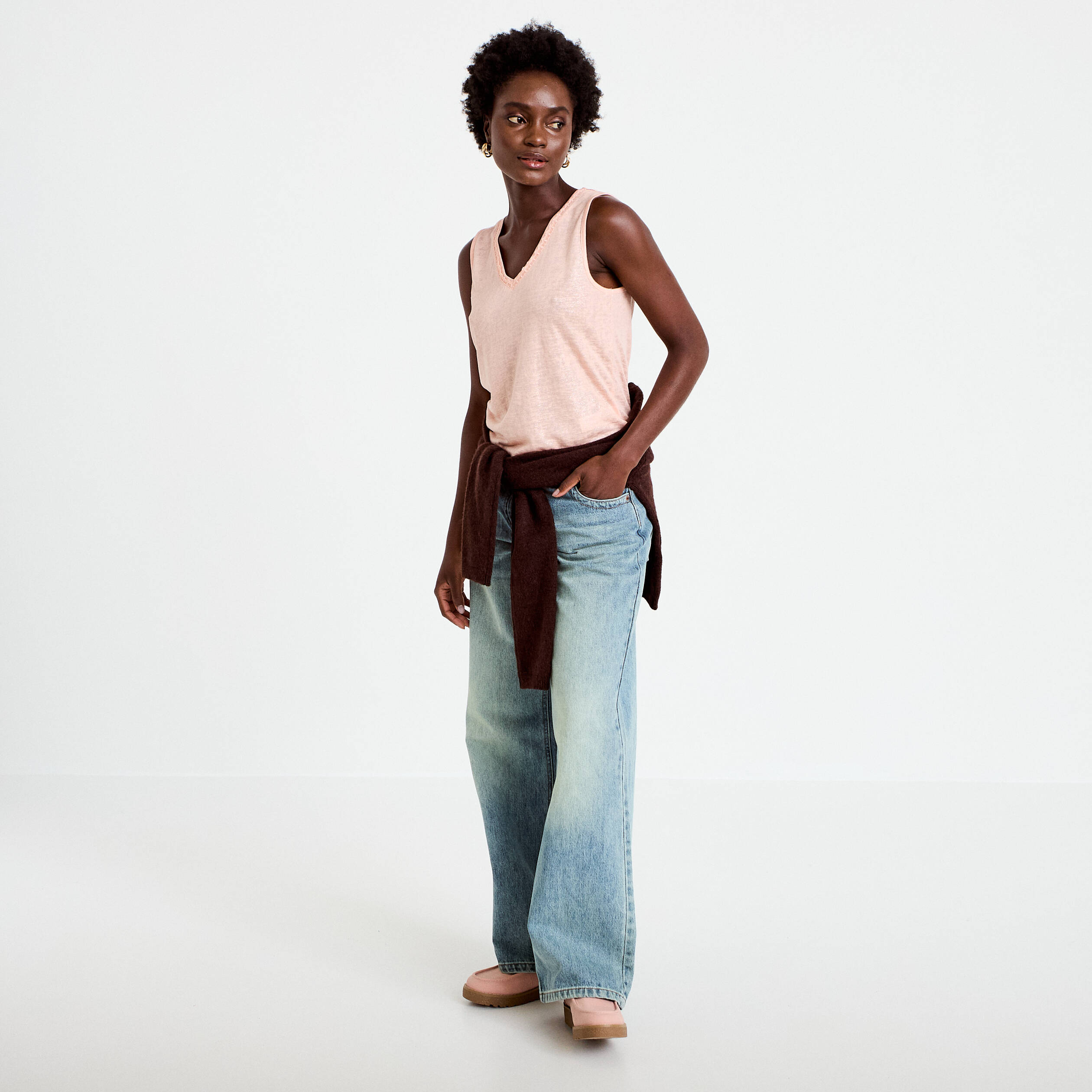 D&eacute;bardeur col v rose saumon femme