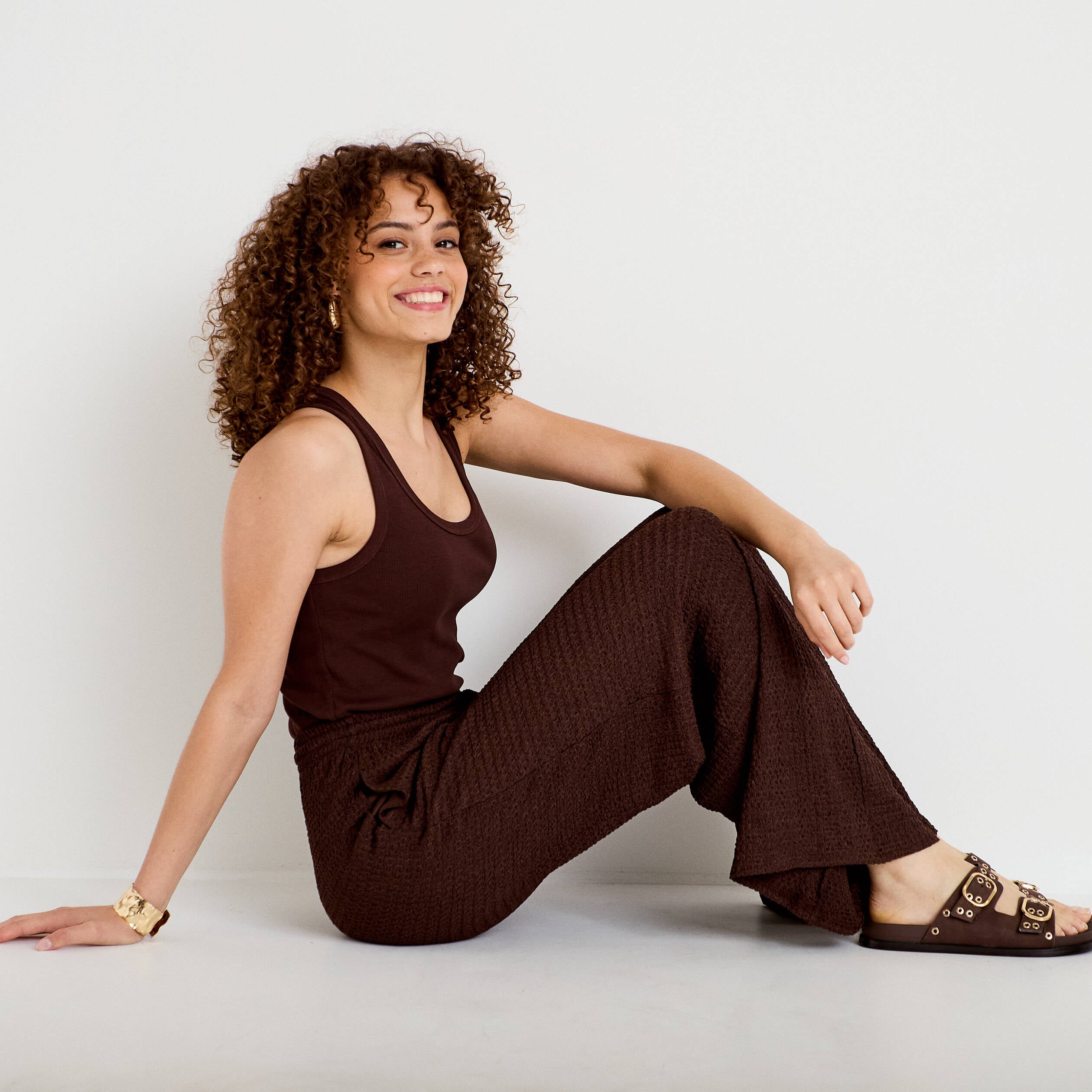 Pantalon large taille standard marron fonc&eacute; femme