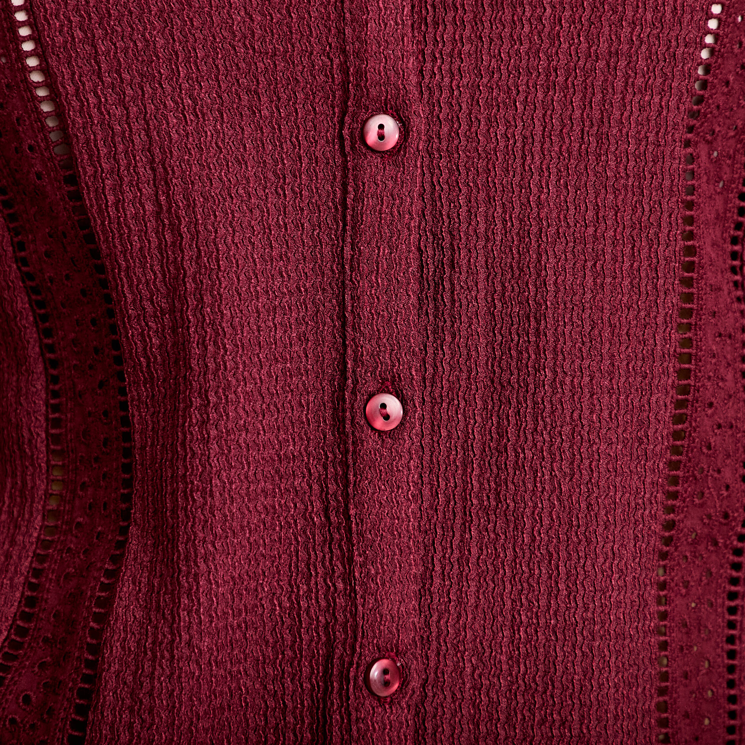 Blouse broderie col V manches longues bordeaux femme