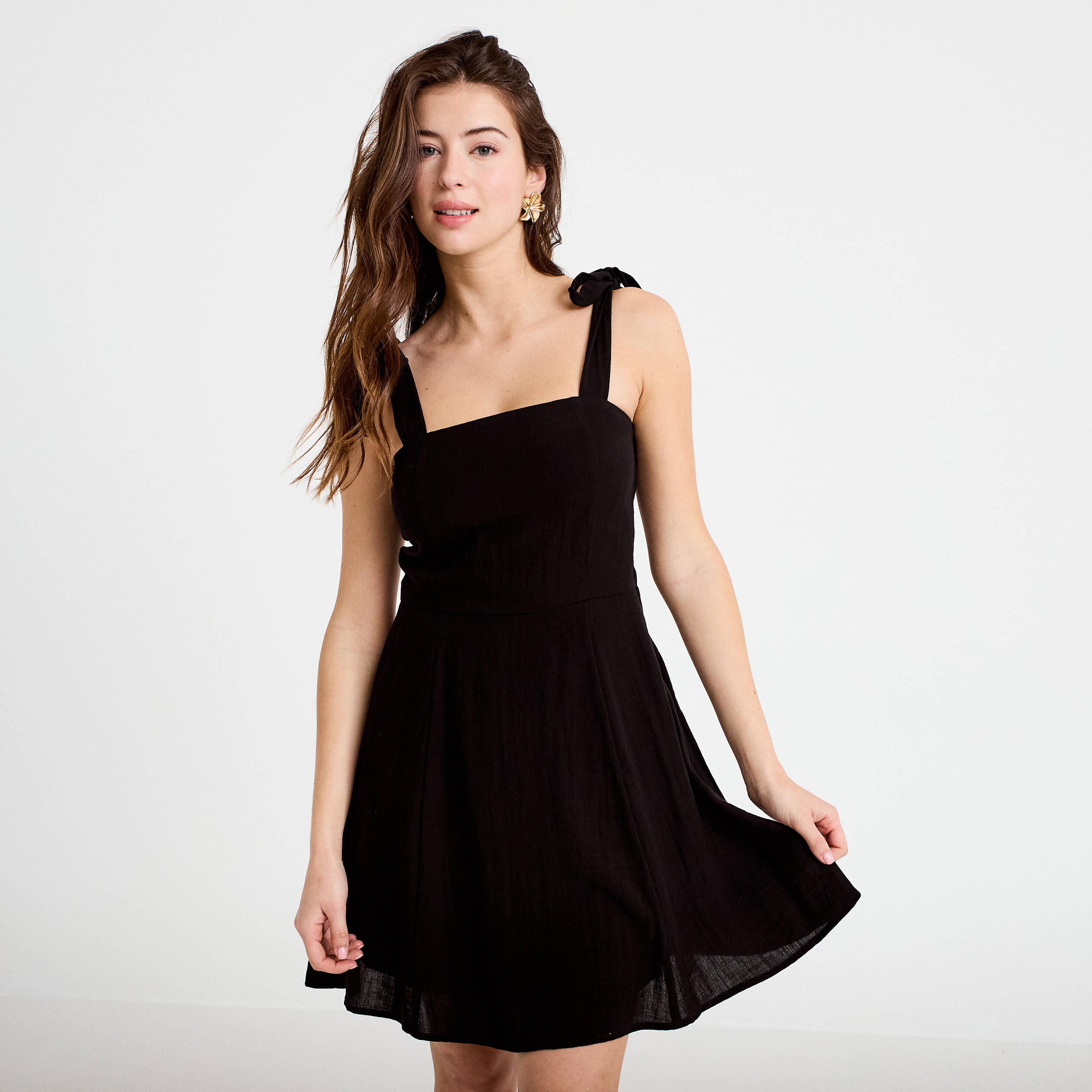 Robe patineuse courte &agrave; fines bretelles noir femme
