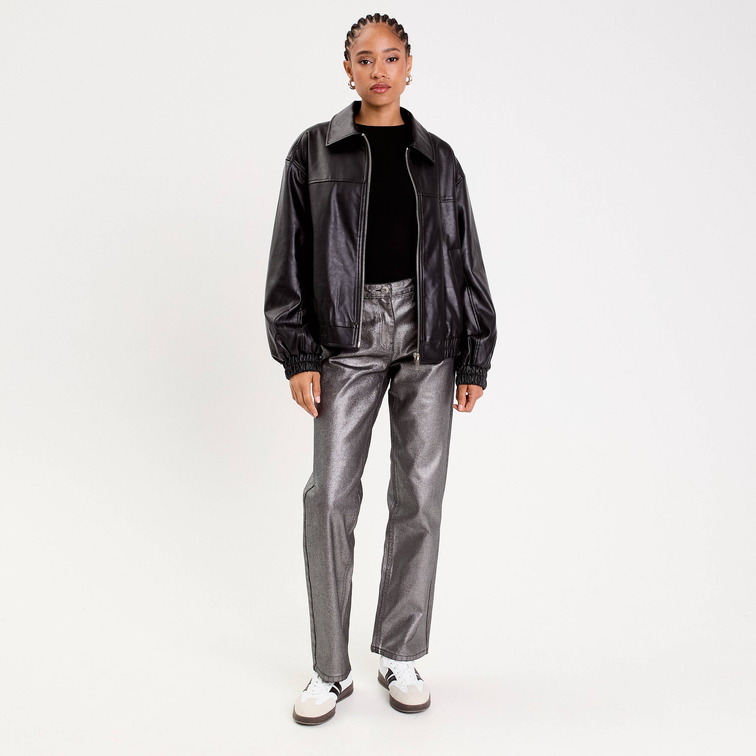 Pantalon droit enduit gris argent femme