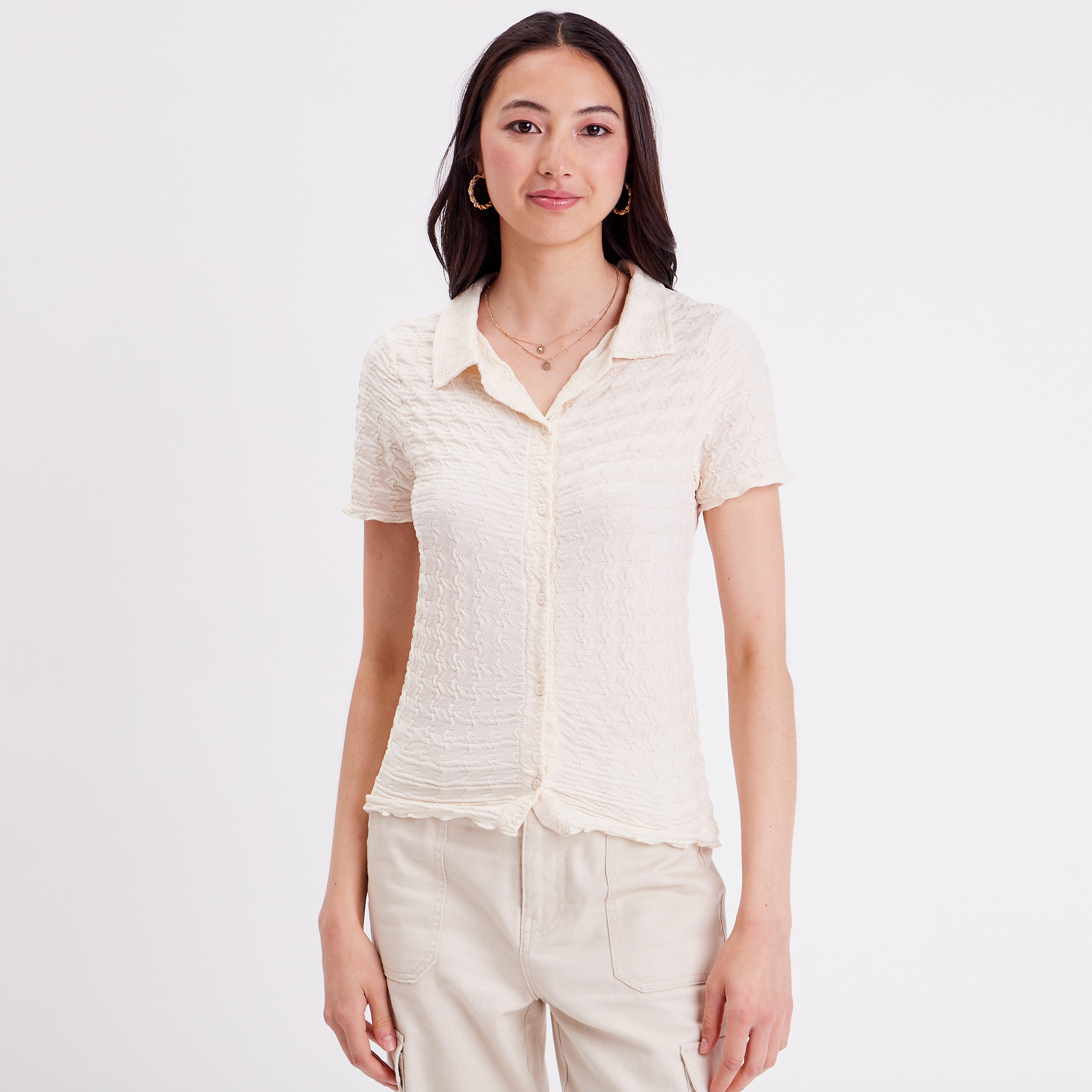 Blouse manches courtes gaufr&eacute; ecru femme