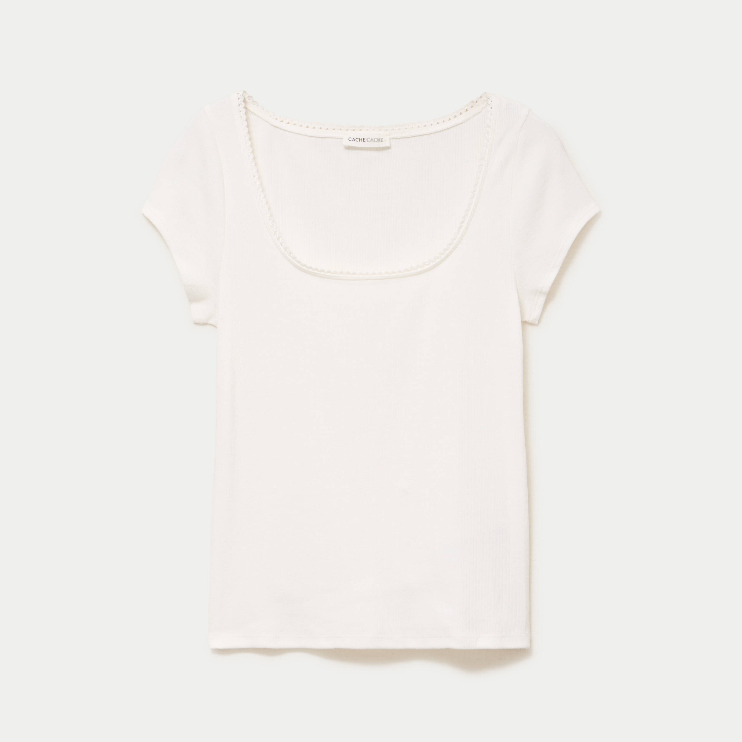 T-shirt cintr&eacute; d&eacute;collet&eacute; manches courtes ecru femme
