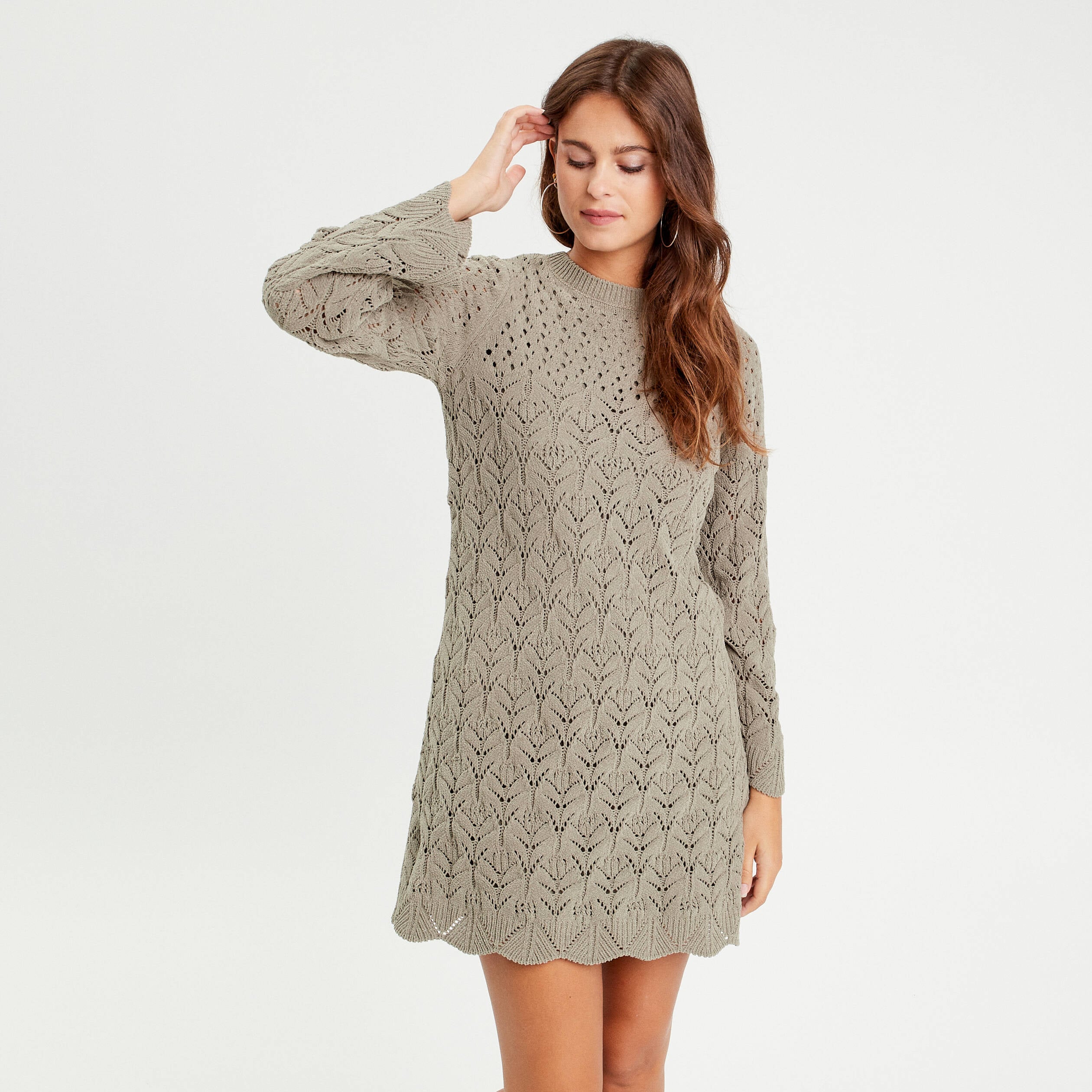 Robe tricot &eacute;vas&eacute;e ajour&eacute;e vert kaki femme