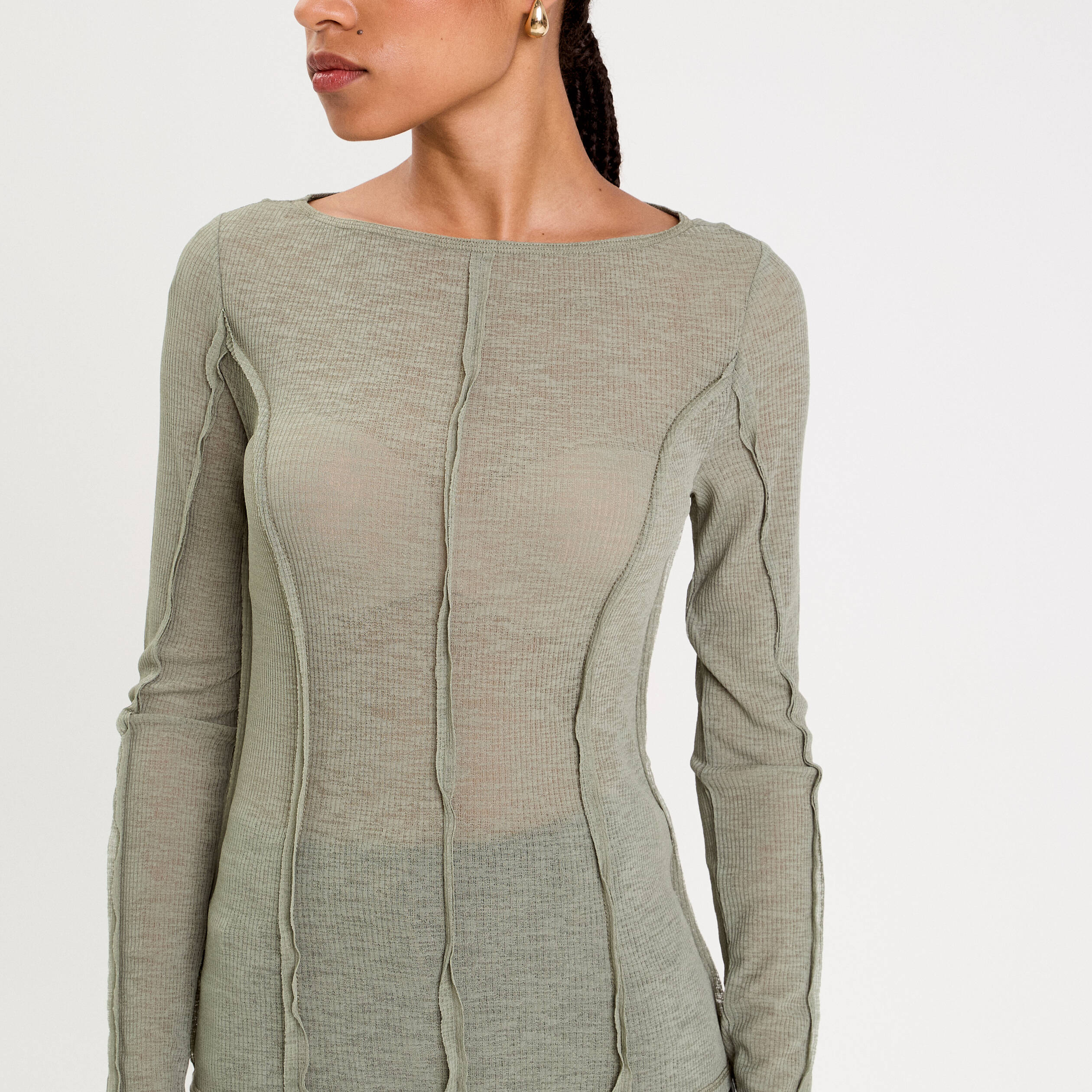 T-shirt cintr&eacute; col rond manches longues vert kaki femme