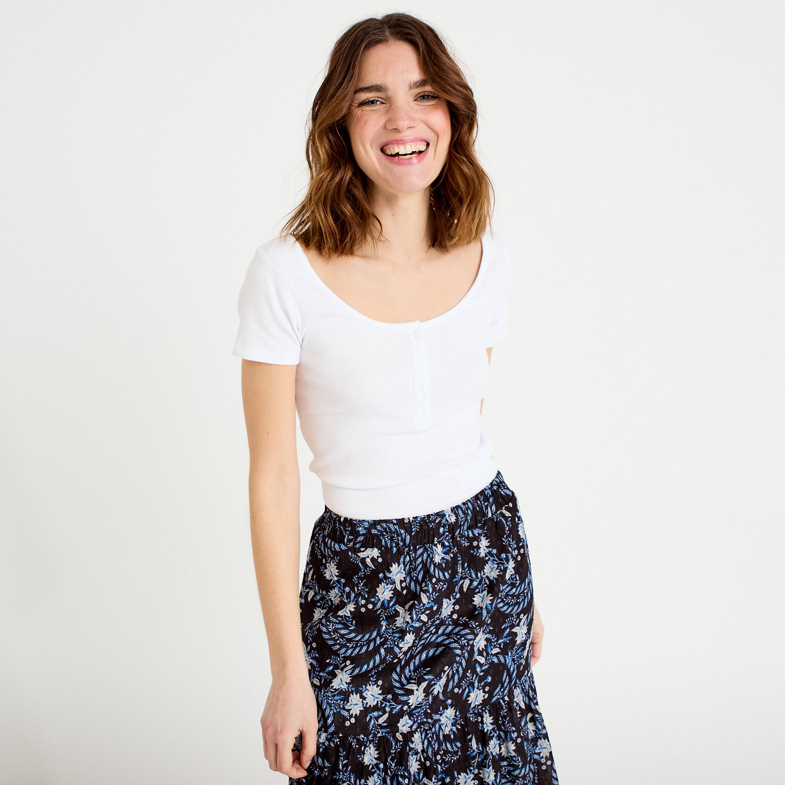 T-shirt c&ocirc;tel&eacute; blanc femme