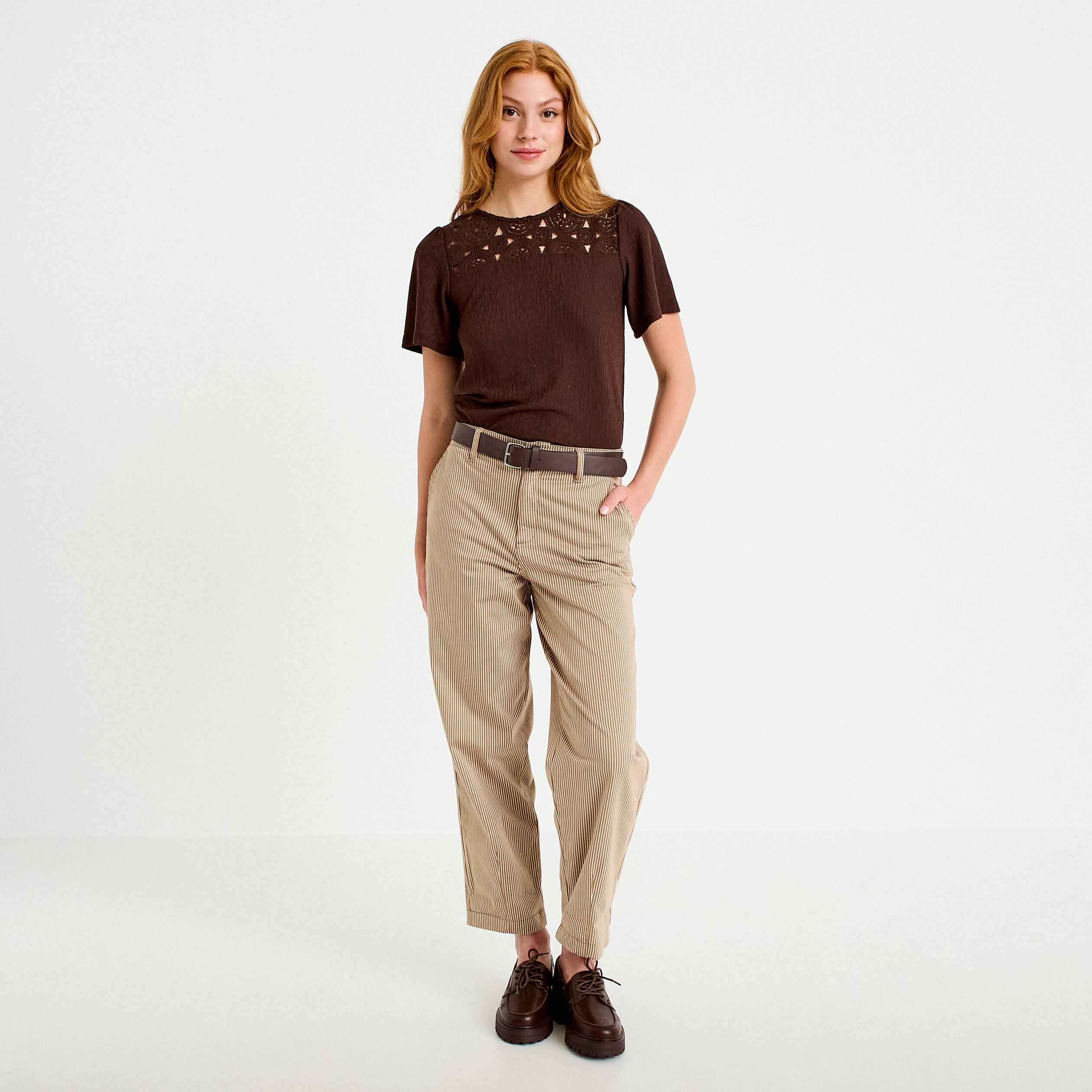 Pantalon chino 7/8&egrave;me taille &eacute;lastiqu&eacute;e taupe femme