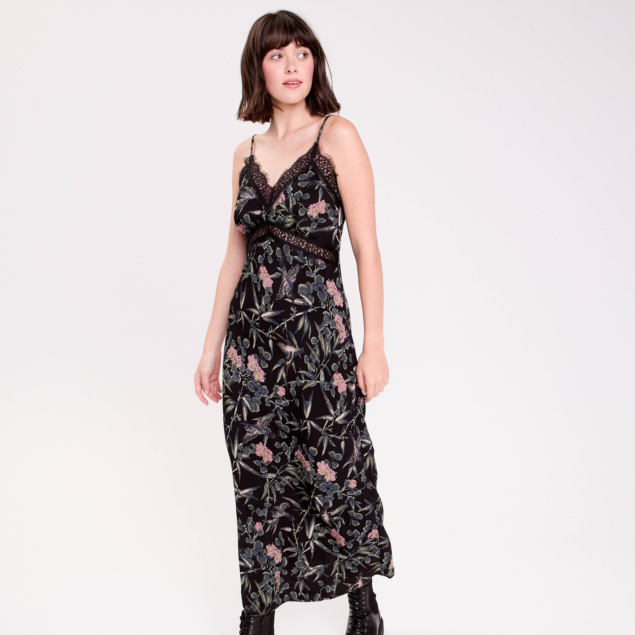 Robe longue droite col v dentelle noir femme