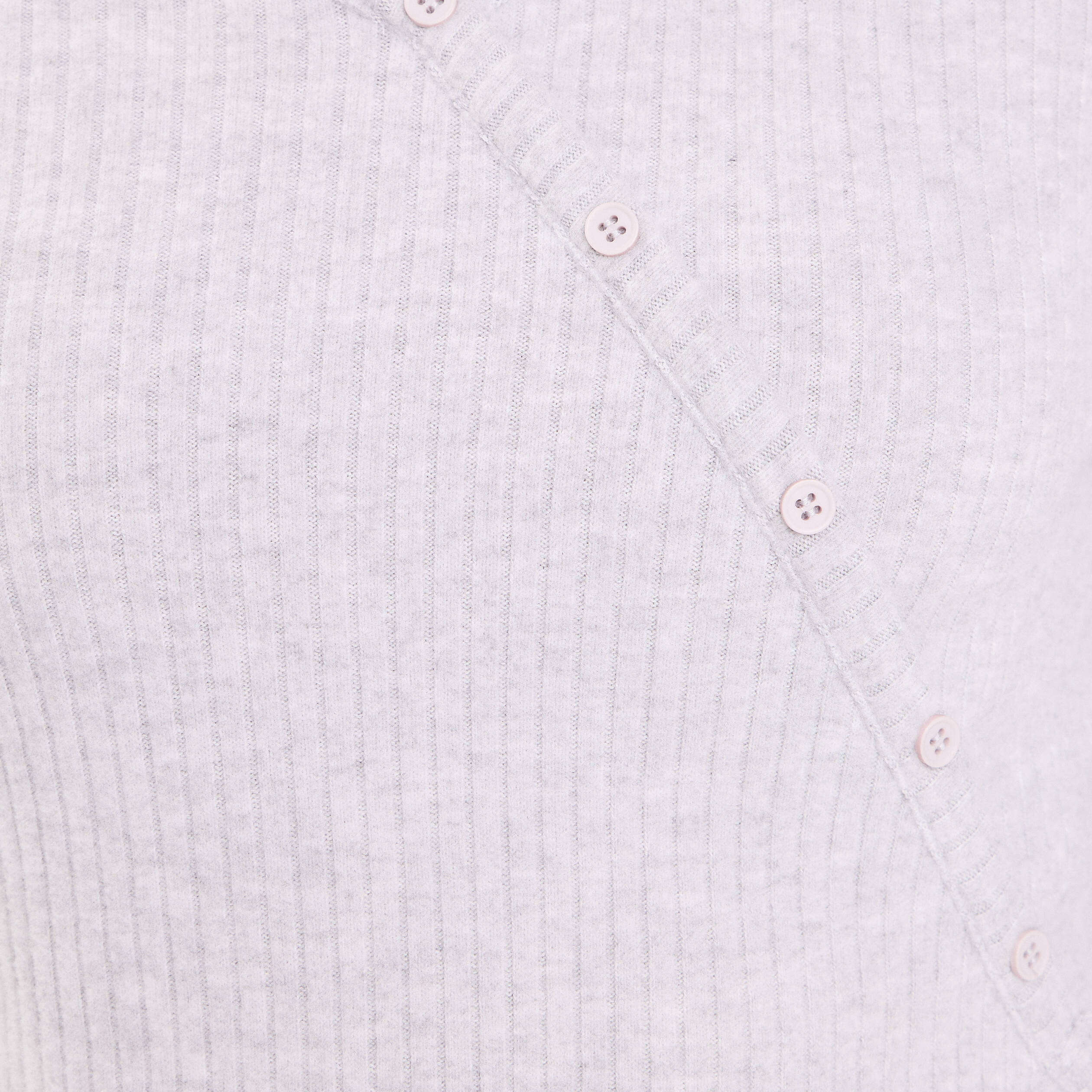 Pull duveteux col rond manches longues gris clair femme