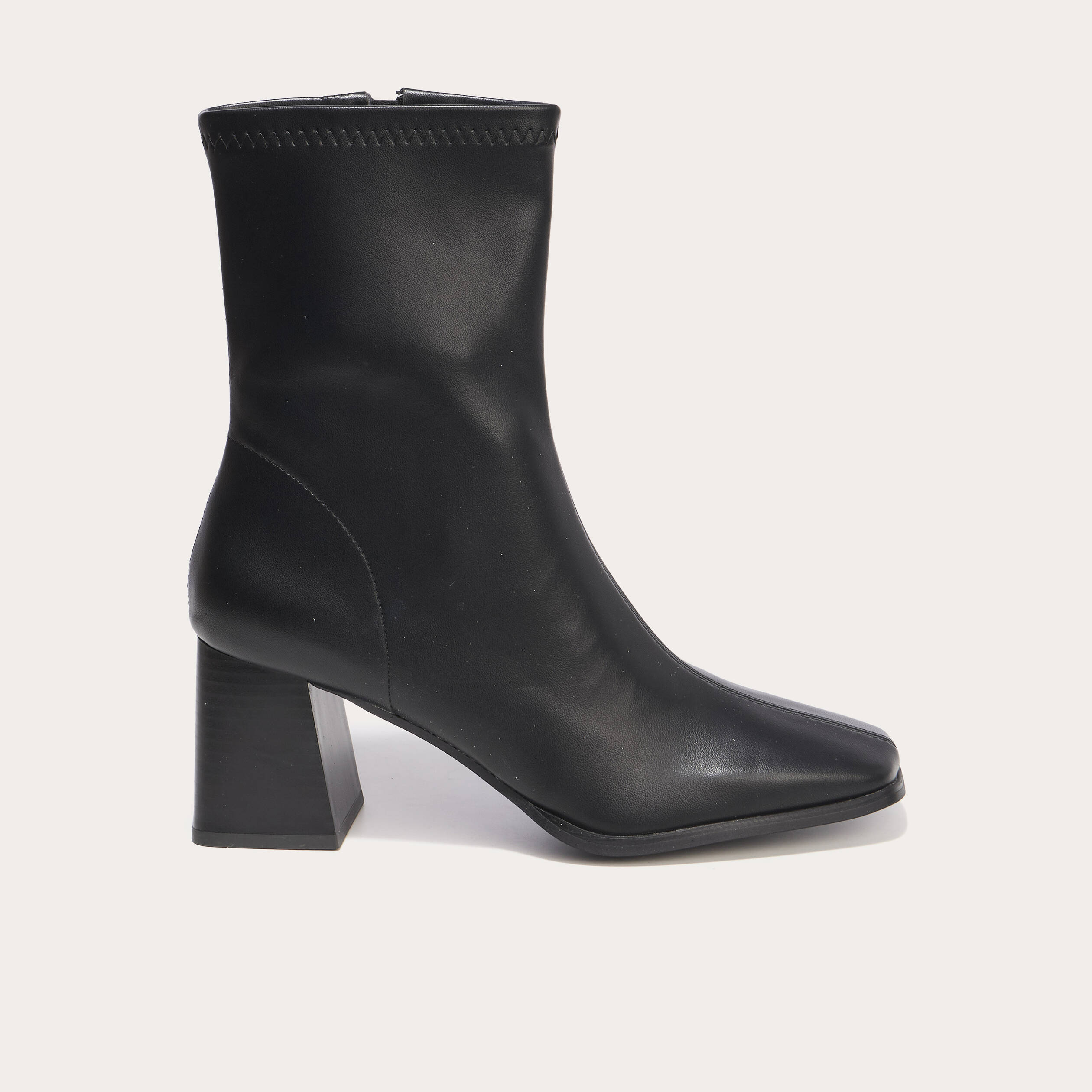 Bottines &agrave; talon noir femme