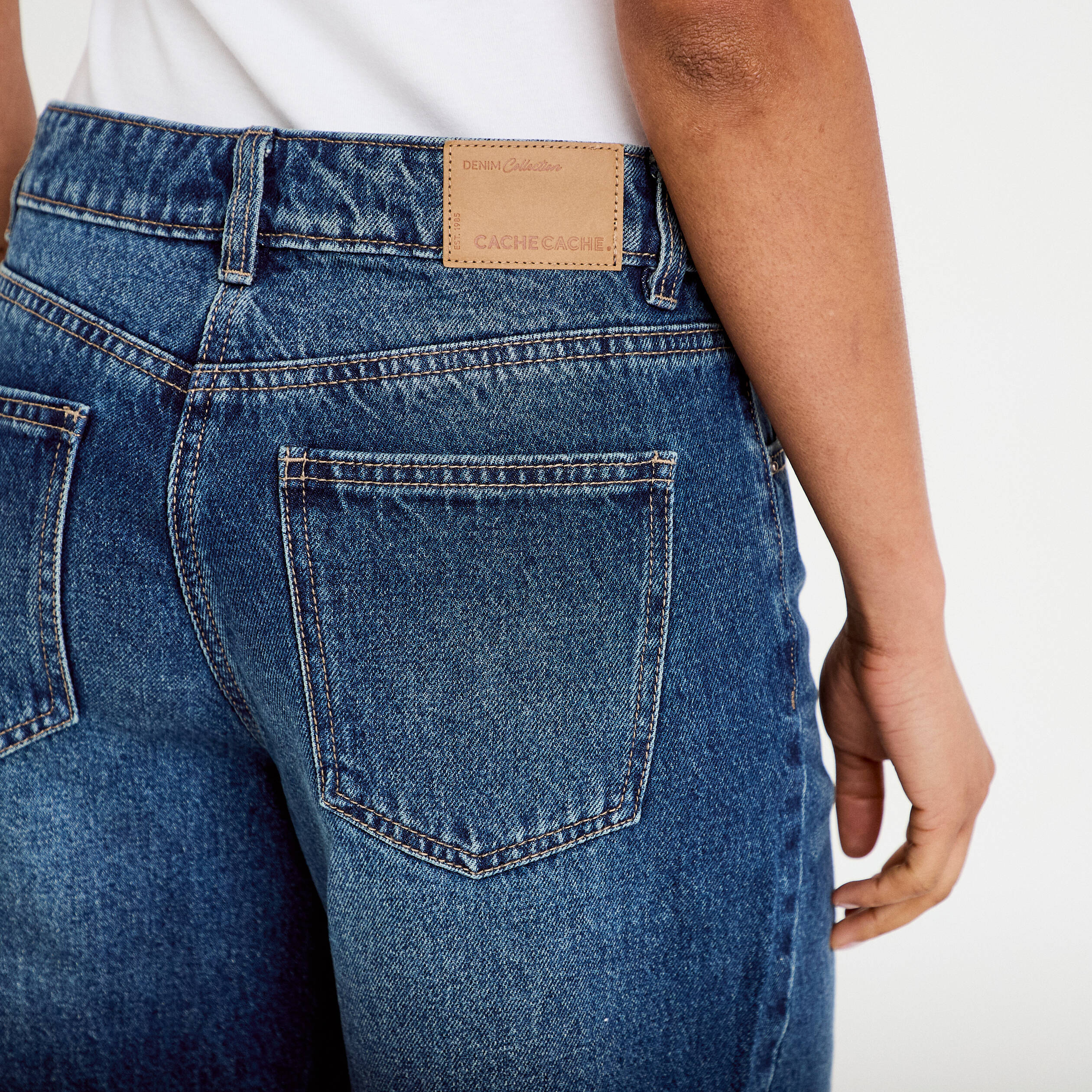 Bermuda en jean bleu fonc&eacute; femme