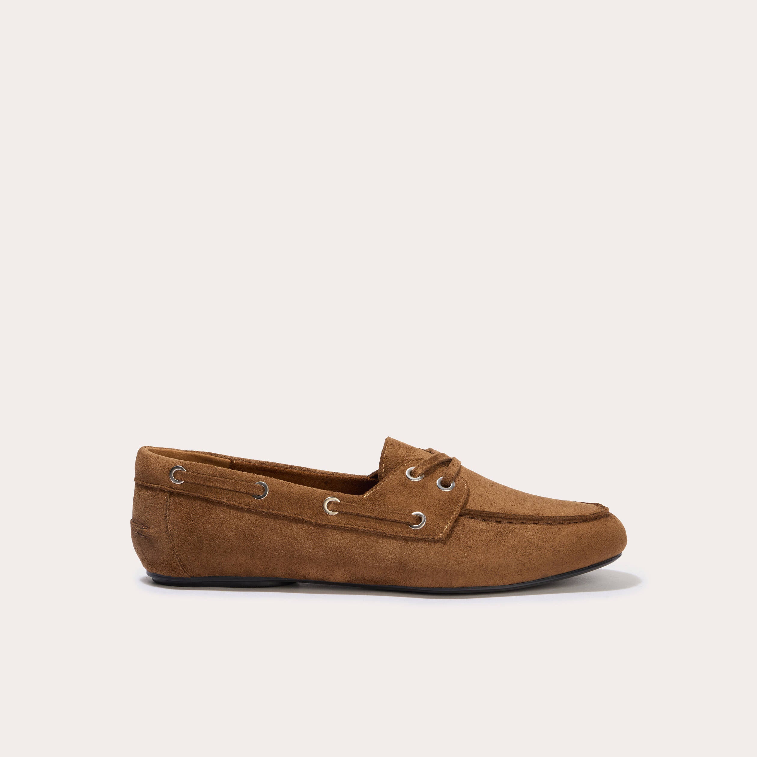 Chaussures bateau aspect daim beige femme
