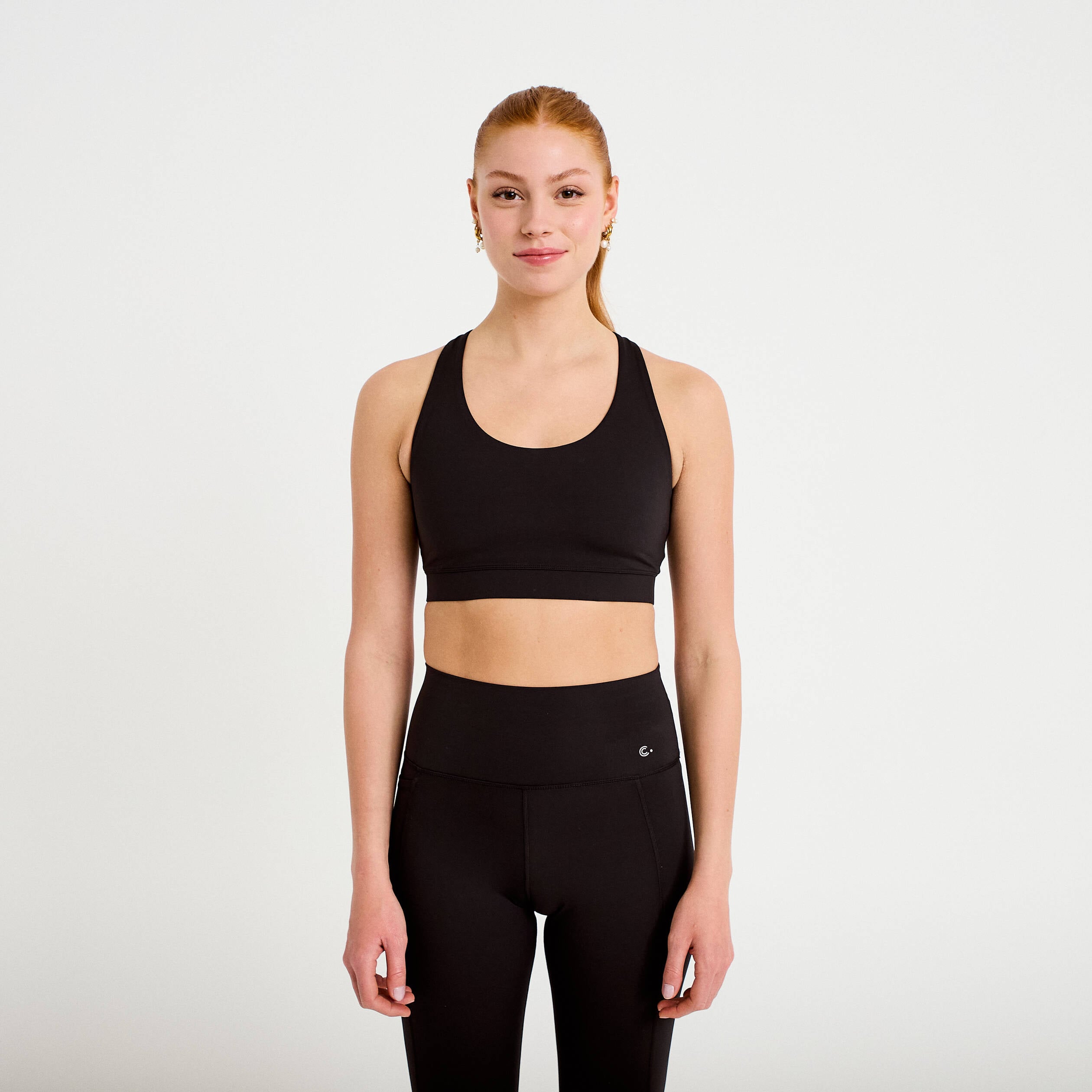 Brassi&egrave;re de sport activewear noir femme