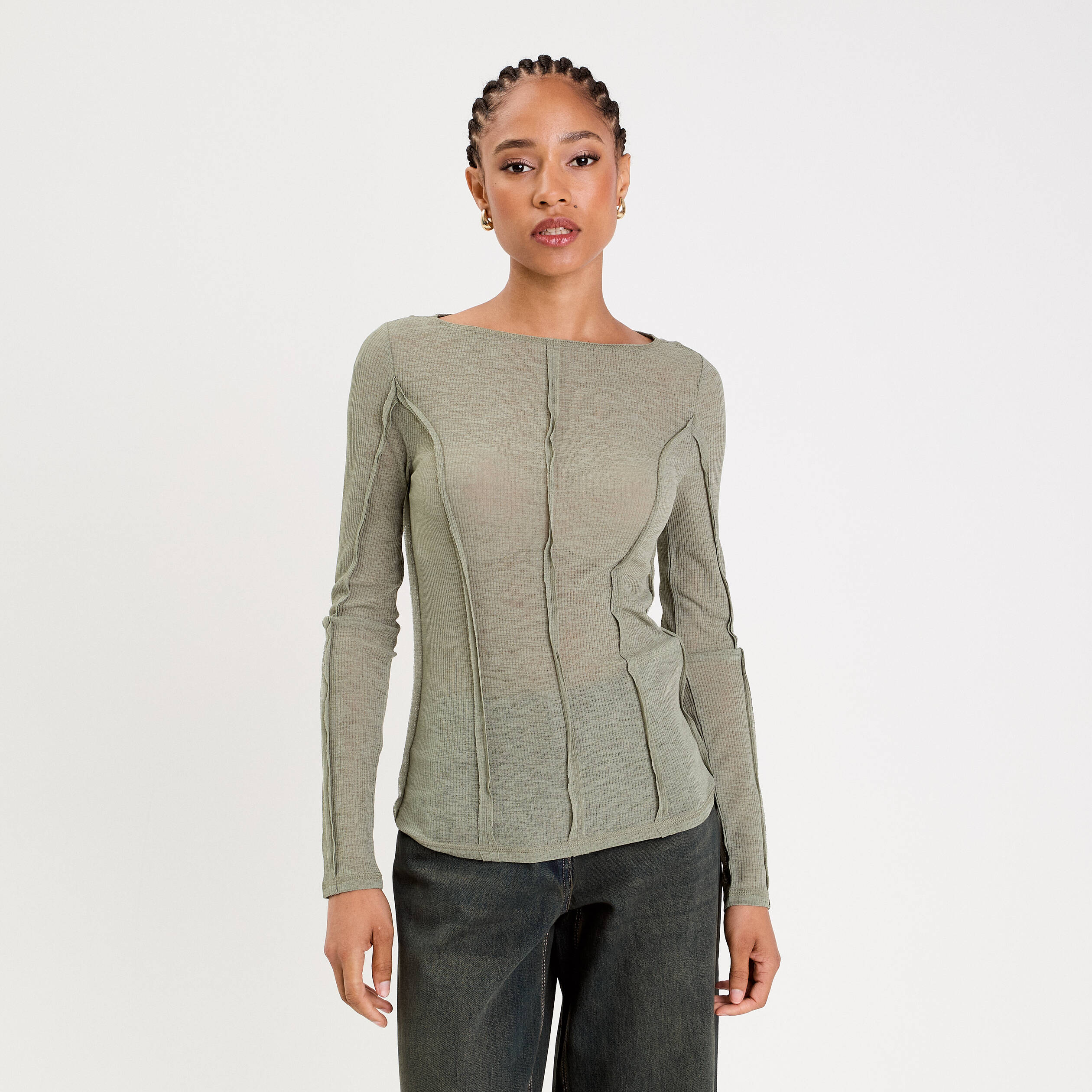 T-shirt cintr&eacute; col rond manches longues vert kaki femme