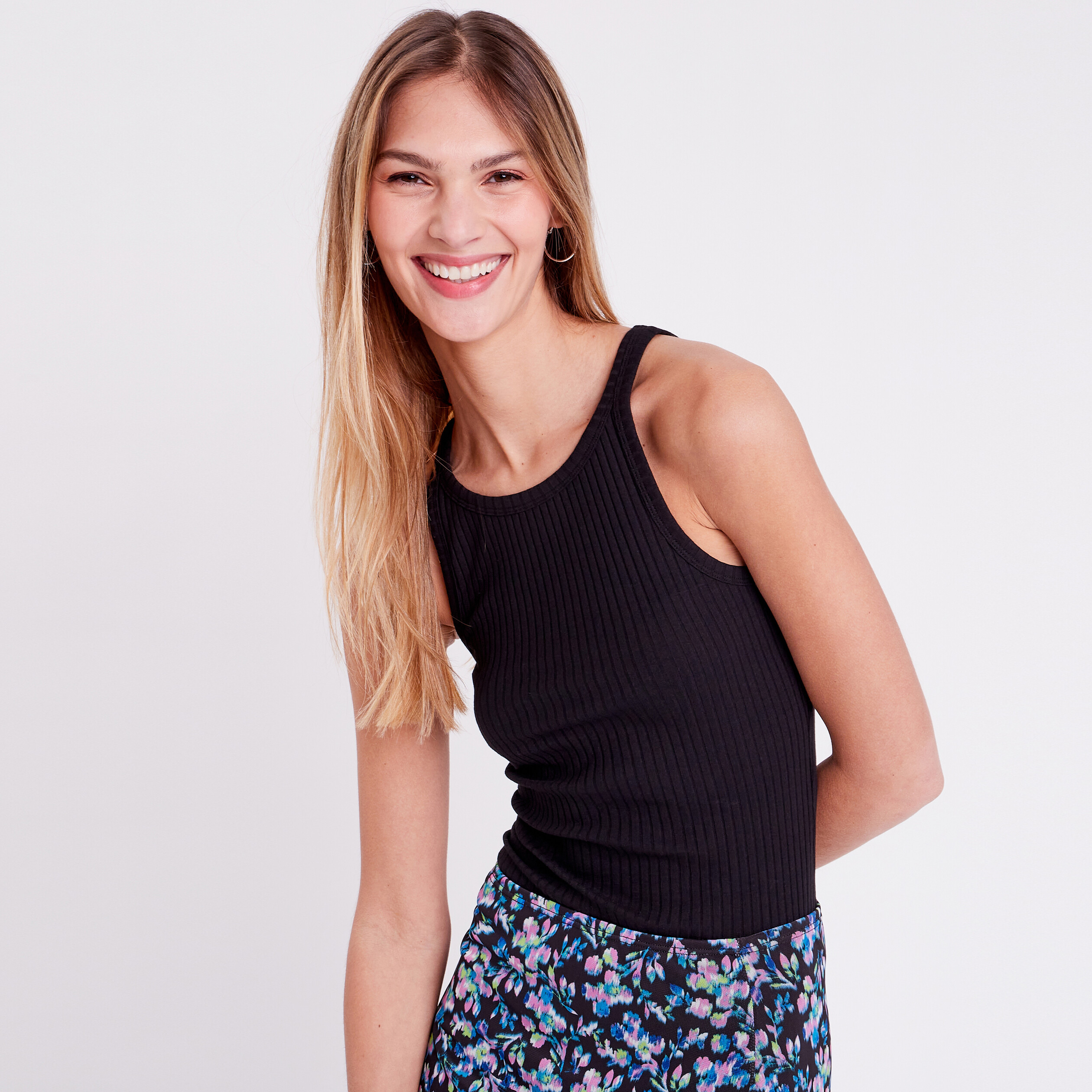 D&eacute;bardeur bretelles larges noir femme