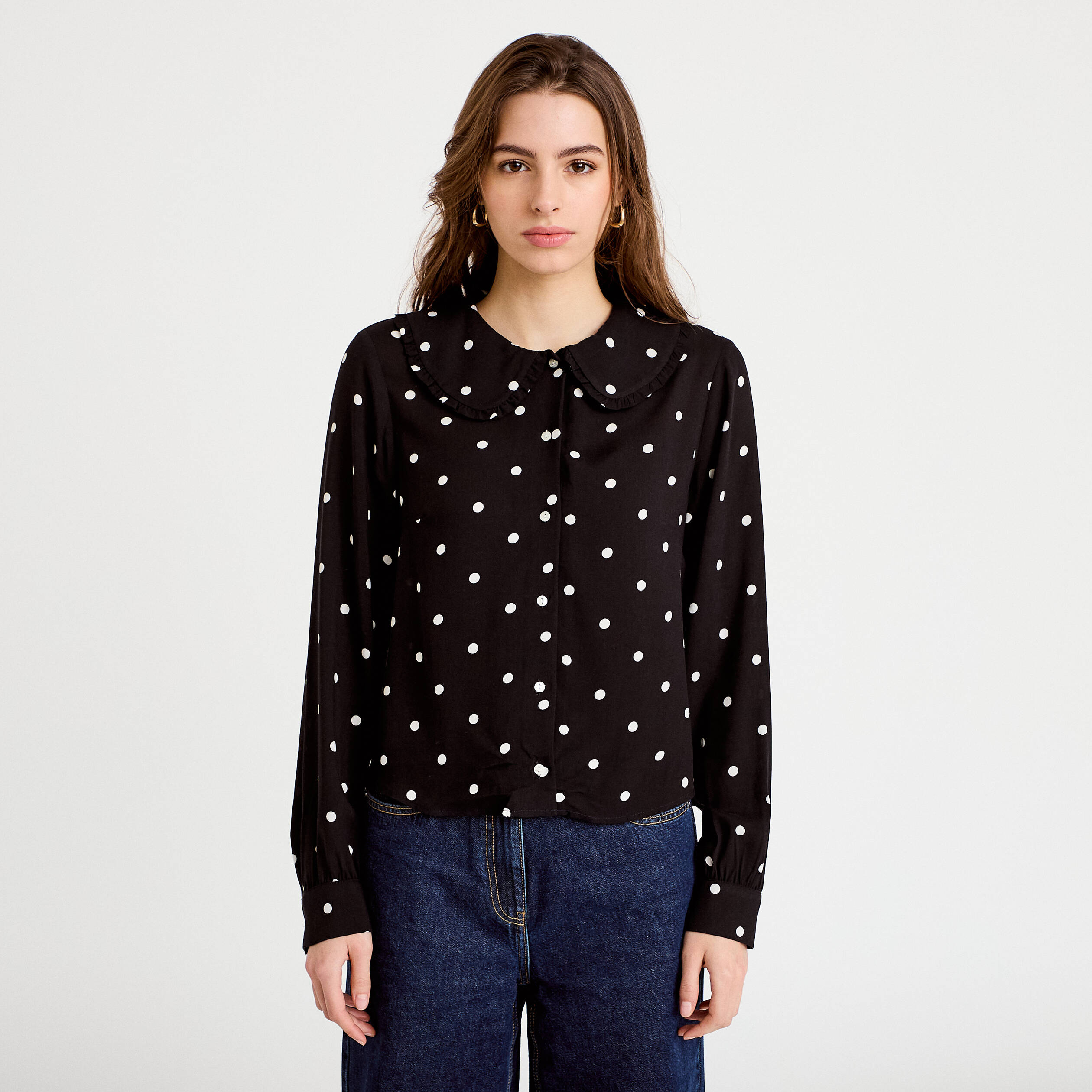 Chemise grand col noir femme