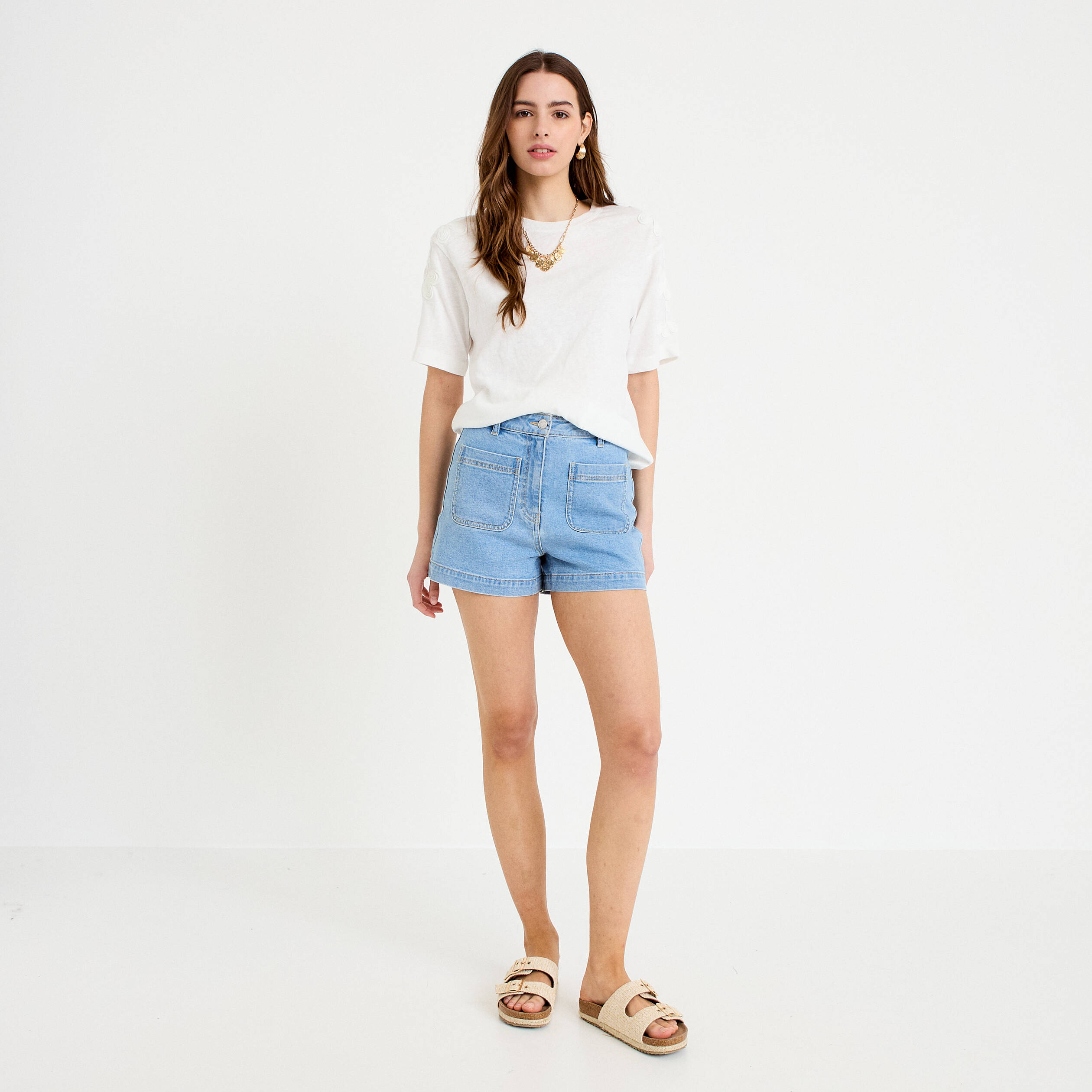 T-shirt col rond manches courtes brod&eacute; ecru femme