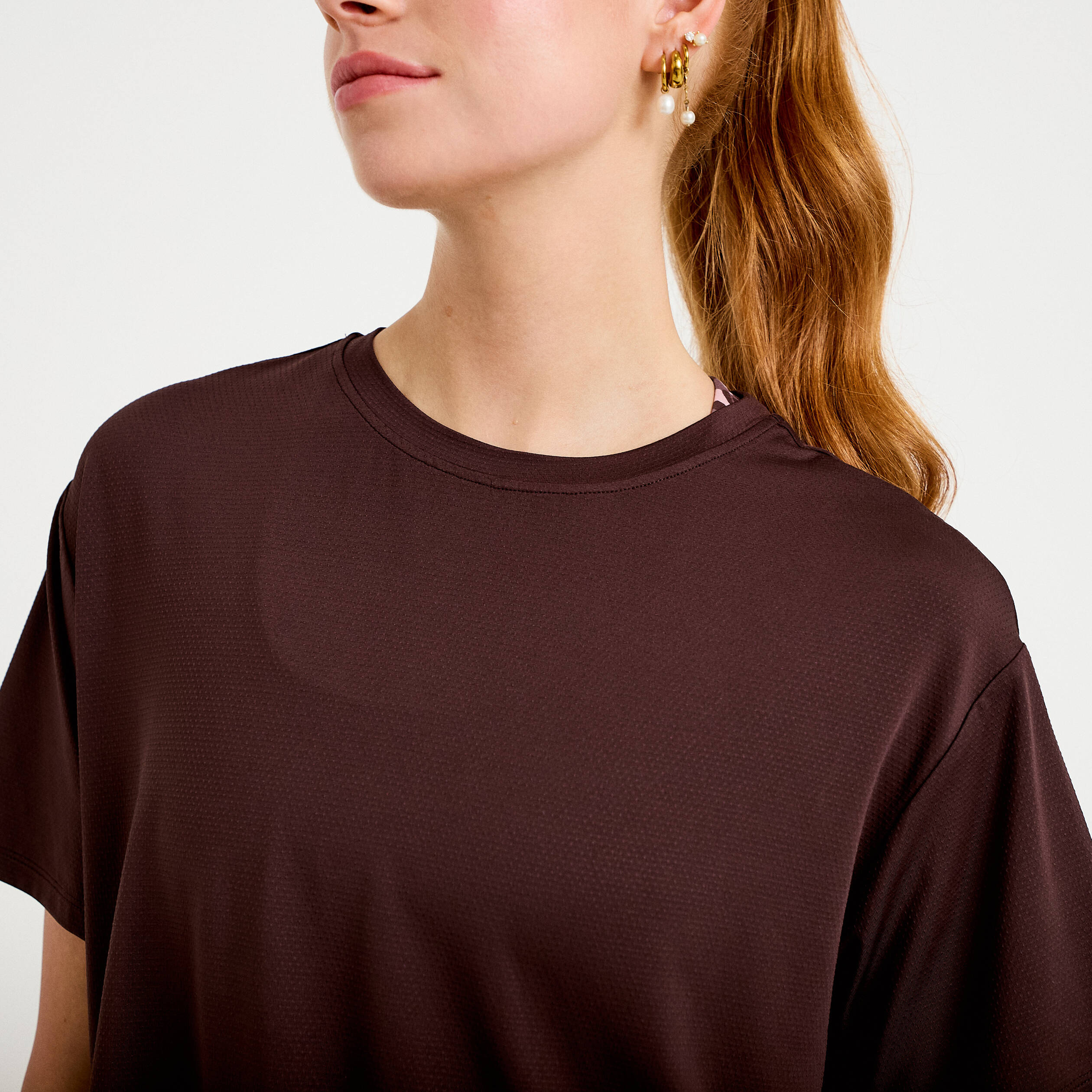 T-shirt manches courtes activewear marron fonc&eacute; femme