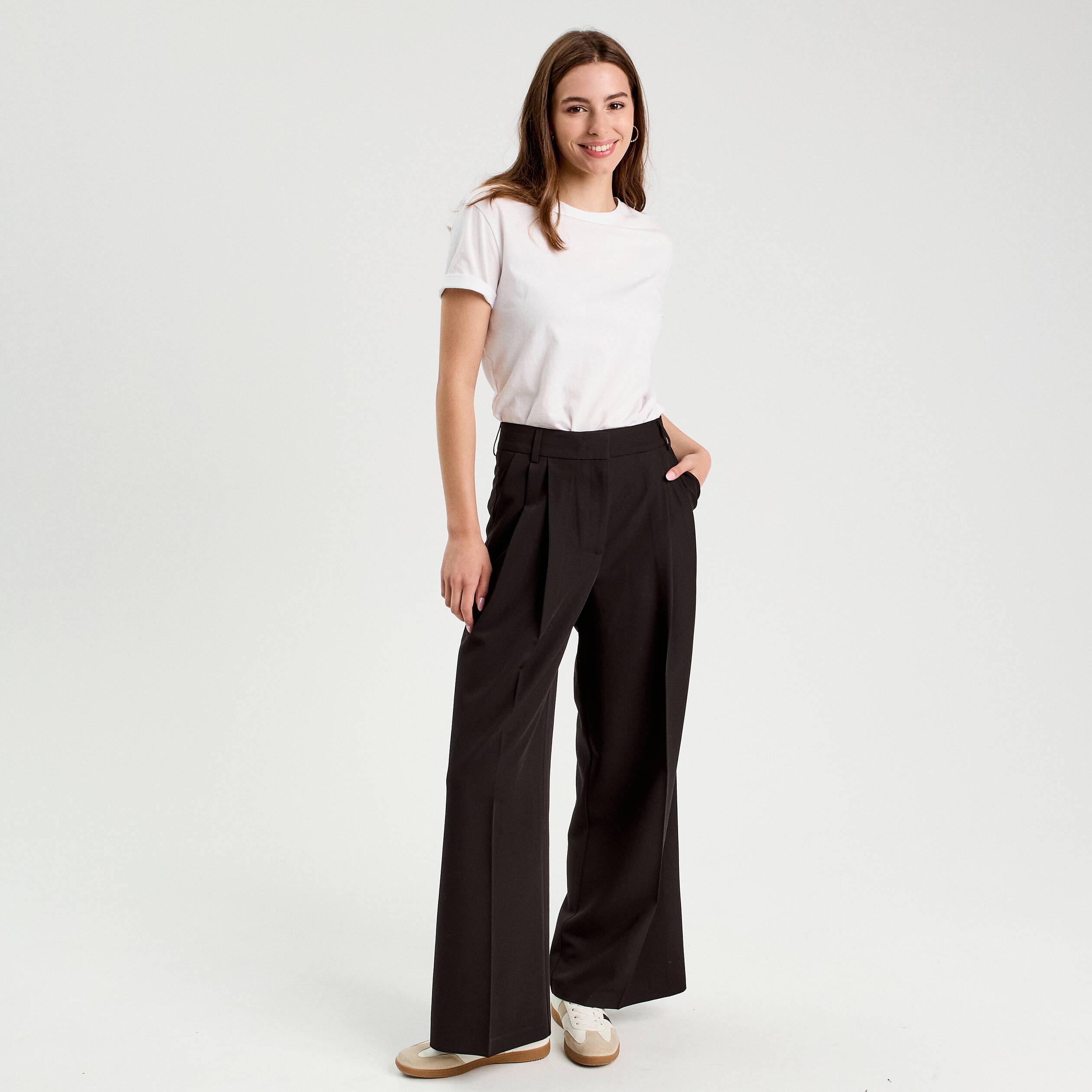 Pantalon large &agrave; pinces noir femme