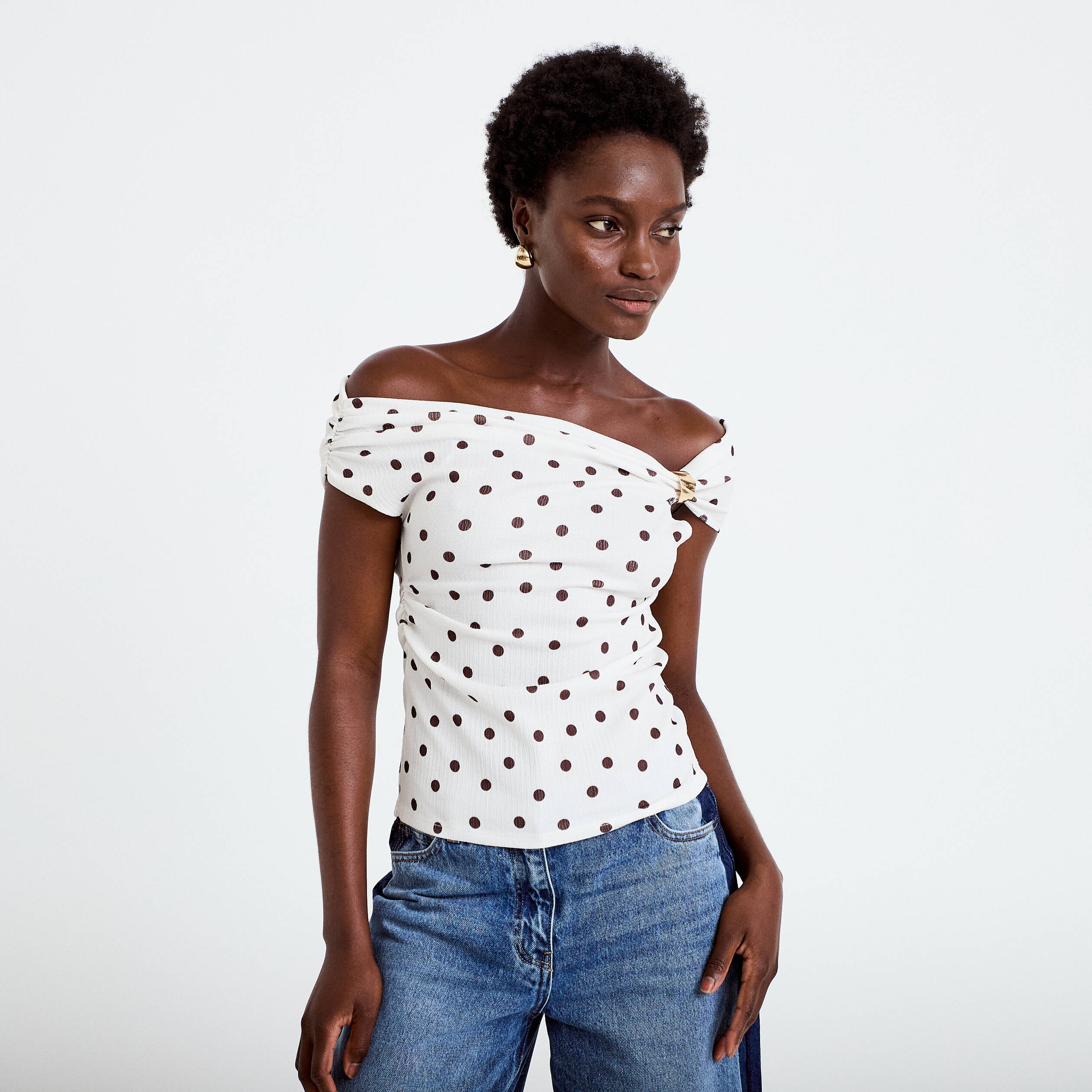 Top pliss&eacute; col bardot sans manches blanc femme