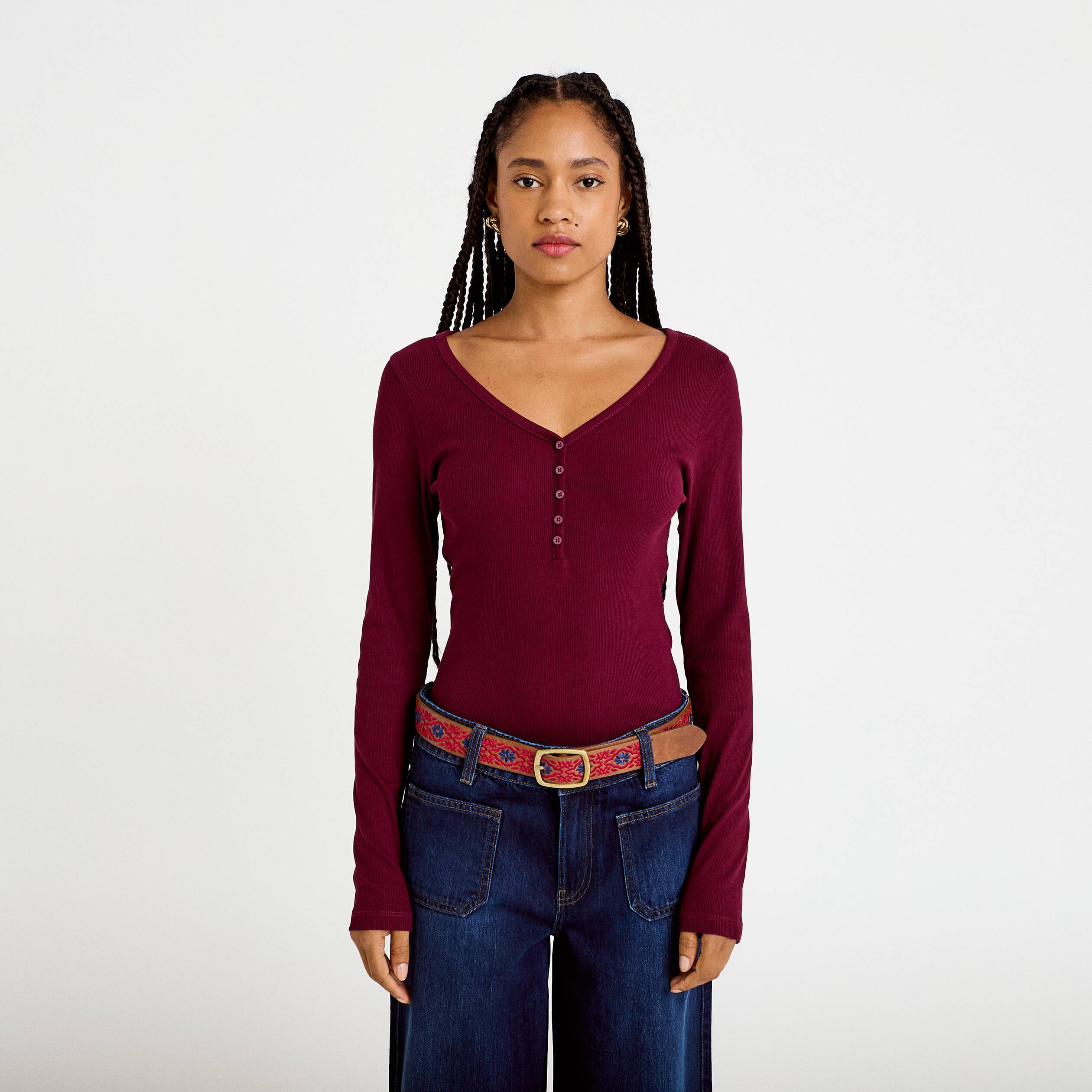 T-shirt c&ocirc;tel&eacute; ajust&eacute; manches longues bordeaux femme