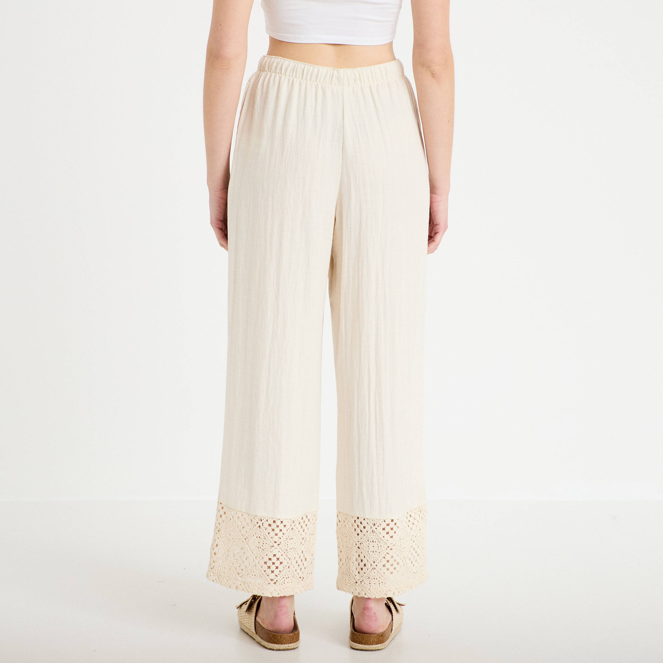 Pantalon large bi-mati&egrave;re pliss&eacute; ecru femme