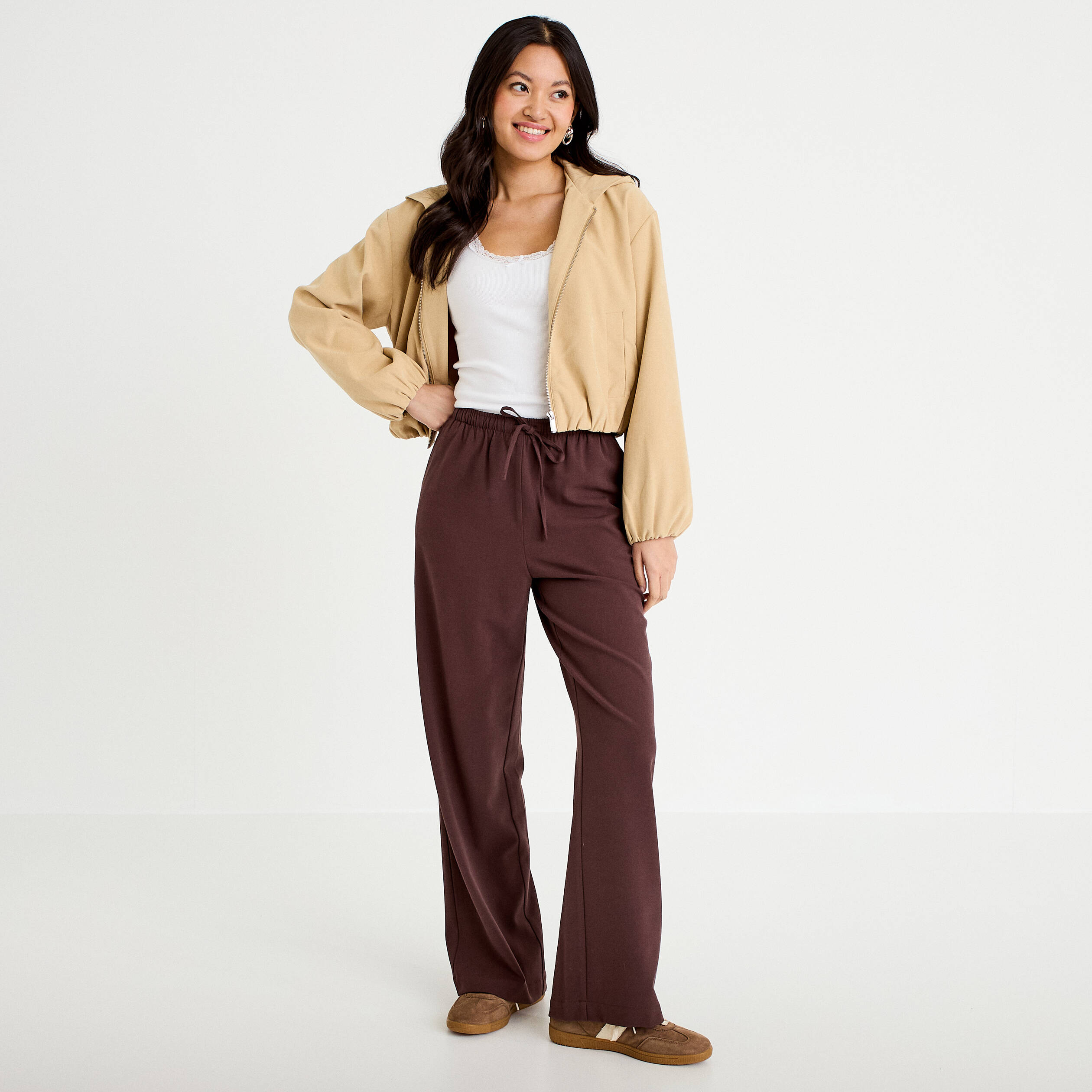 Veste cropped &agrave; capuche manches longues beige femme
