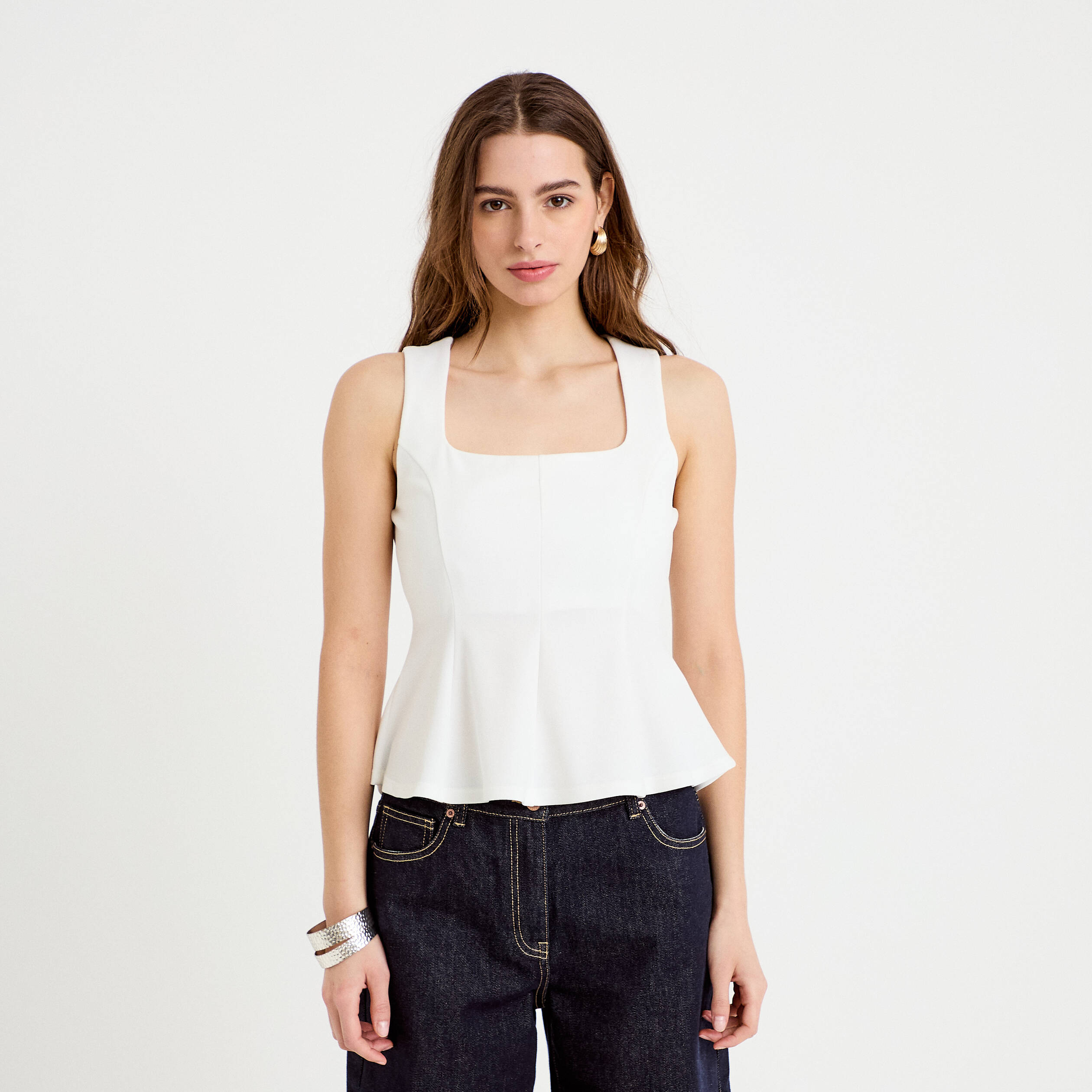 Top cintr&eacute; col carr&eacute; sans manches ecru femme
